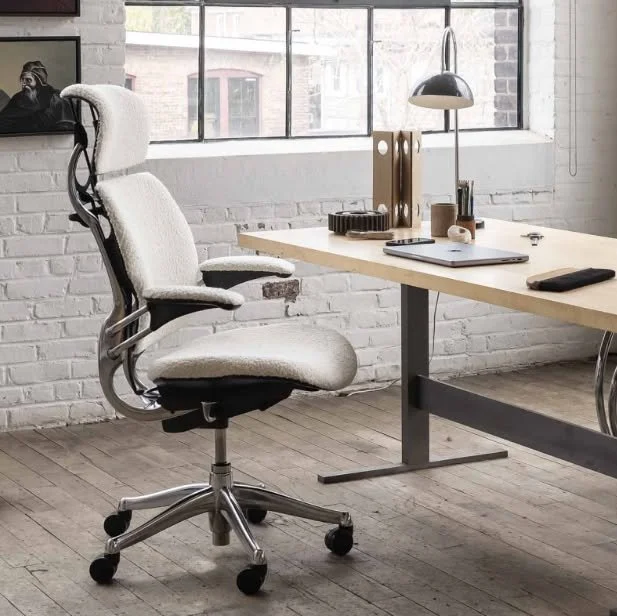 Movement made effortless.

Freedom by @humanscale &mdash; comfort that works as hard as you do.

hello@phase2.space

#Phase2Interiors #commercialdesign #designinmotion #architectanddesign
