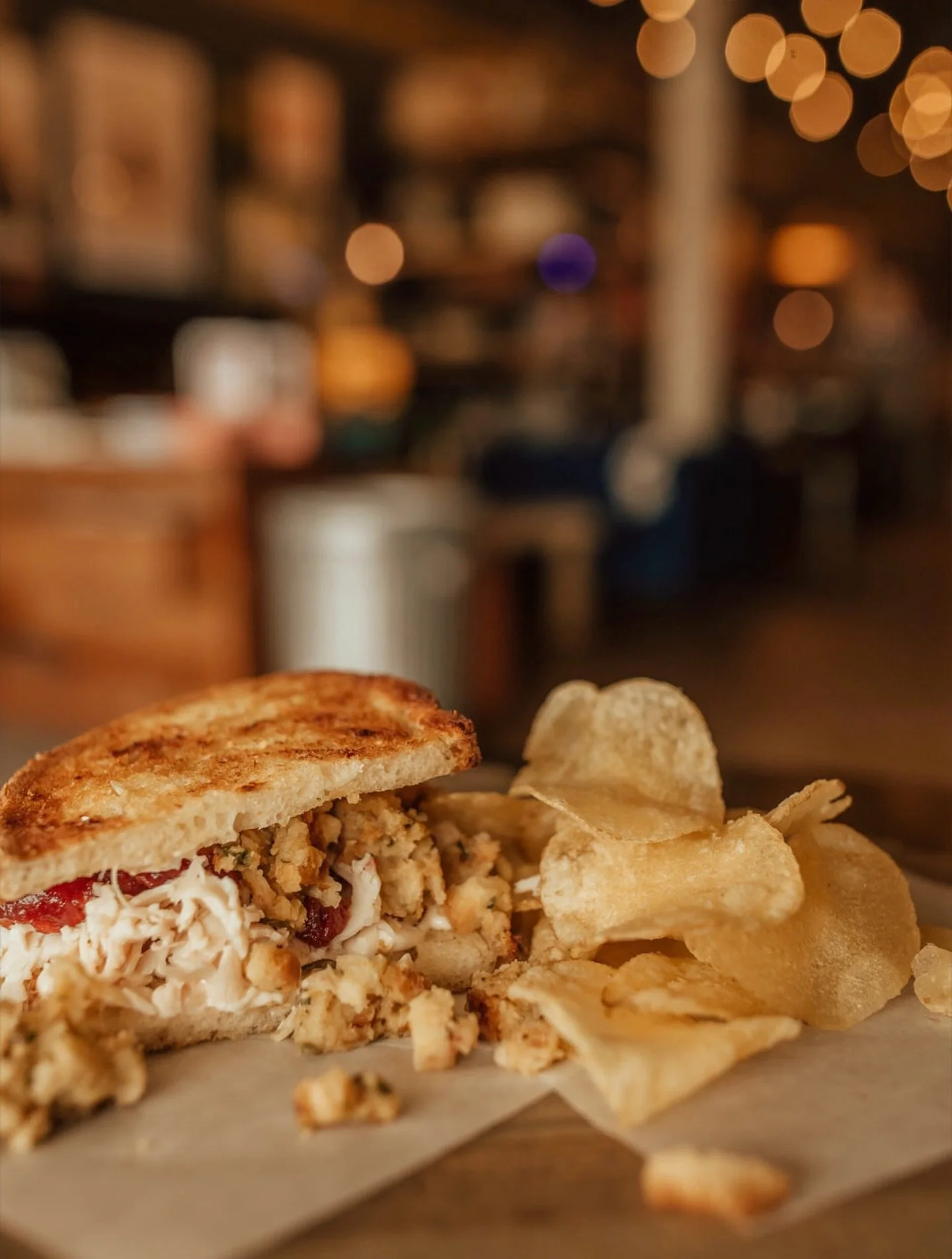 Hellloooooo November! And double helllllloooo to our fan favorite special! The Leftover Thanksgiving Sandwich✨ Toasted garlic buttered sourdough, Cranberry Sauce, warmed stuffing, and mayo&hellip; served with chips and available through the end of De