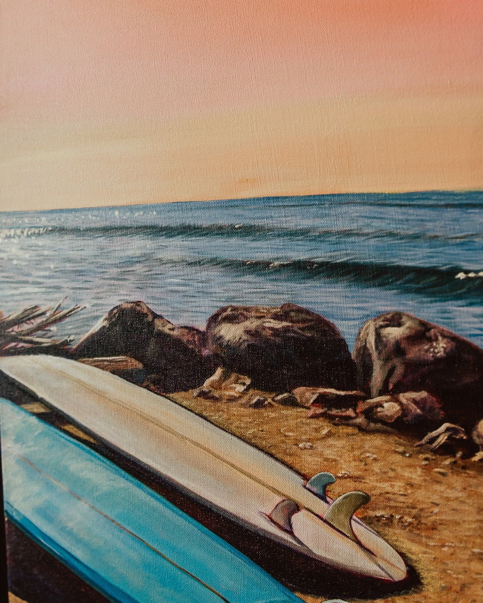 We don't even know where to begin with the beautiful plethora of art that has made it's way in to our lives. Local and independent artists who are in alignment with their talent have brought to light some of the most beautiful pieces, and we are so g