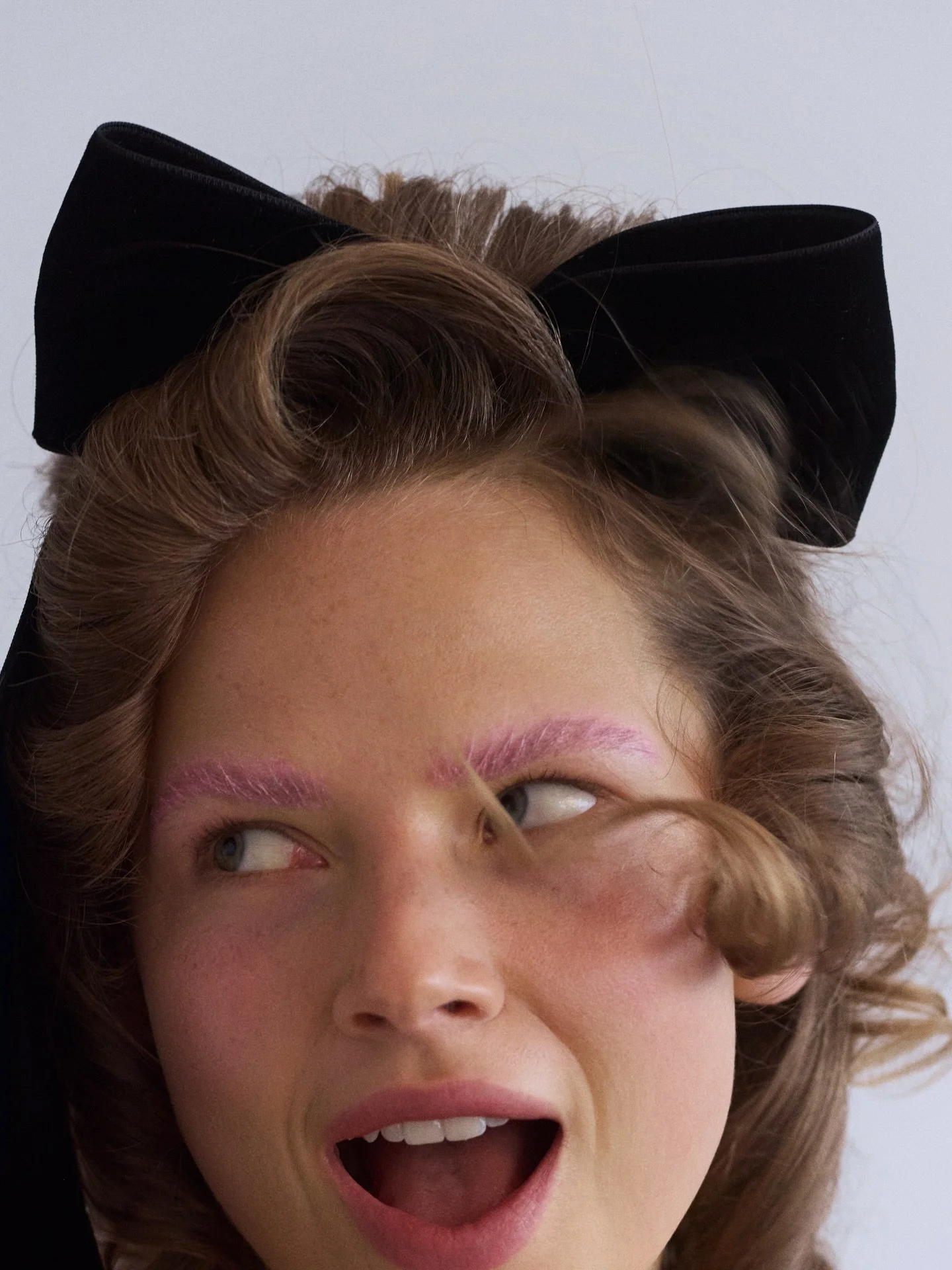 Je vous partage ma derni&egrave;re parution dans le magazine&nbsp;Tropik Tropik.
Le magazine nous a propos&eacute; de concevoir un &eacute;ditorial pour eux. 
Ravie d&rsquo;avoir imagin&eacute; et r&eacute;alis&eacute; les maquillages de cette s&eacu