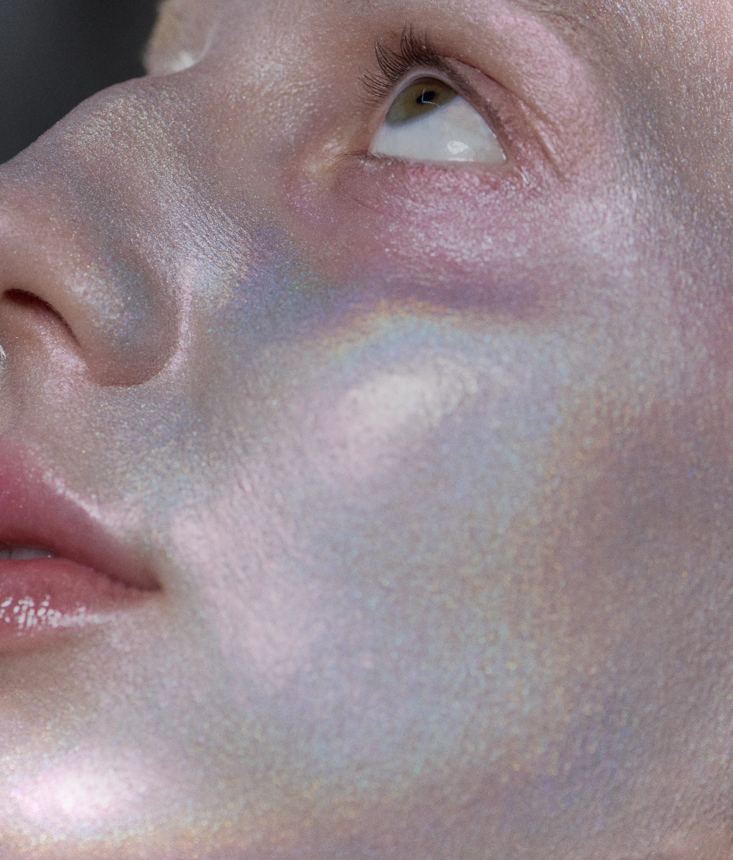 New editorial for PAP Magazine &mdash; 2056 BEAUTY TREND.
A futuristic beauty story exploring iridescent textures, holographic pigments and metallic details.

By me for this creative collaboration with:
Photography : @chloeromeyer
Art Direction : @jo