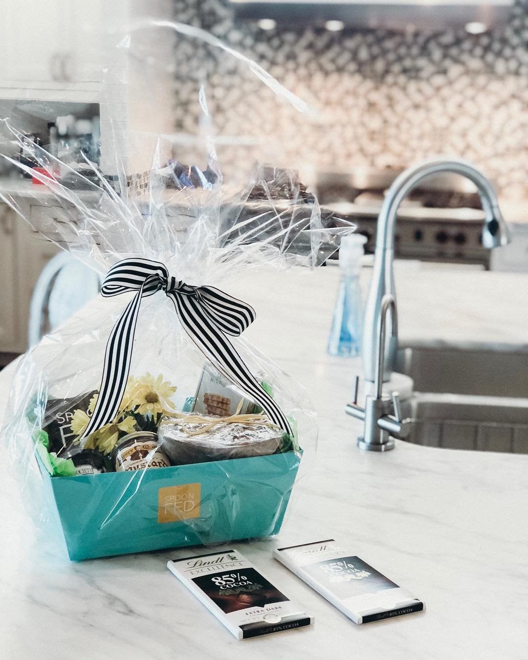 Thank @spoonfedkitchen for always making the best gift baskets. This make shopping for our clients so much easier😋