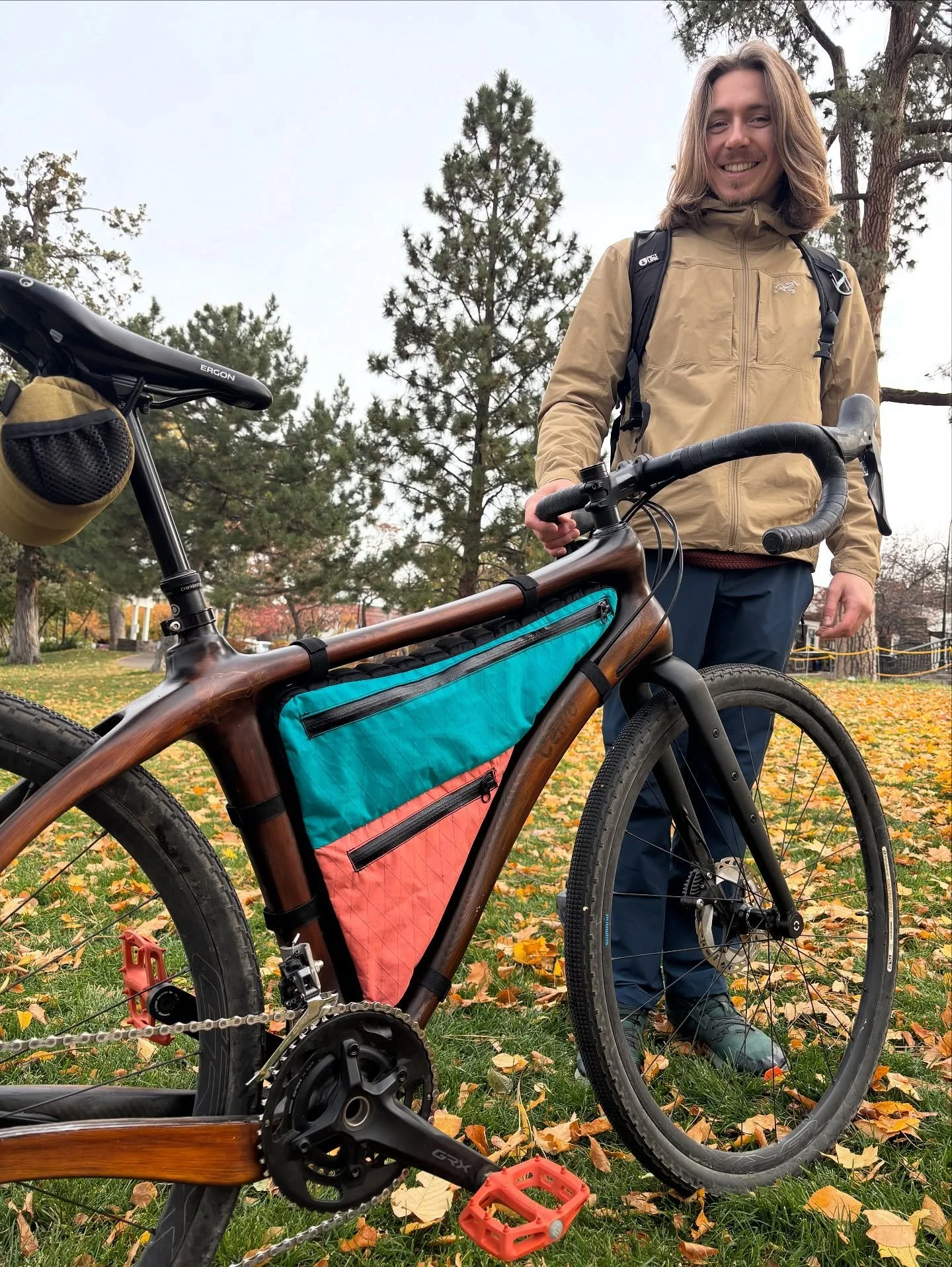 Custom bag sewn up for Arlo&rsquo;s sweet bamboo @celilocycles bike. Lots of curves and colors on this one!