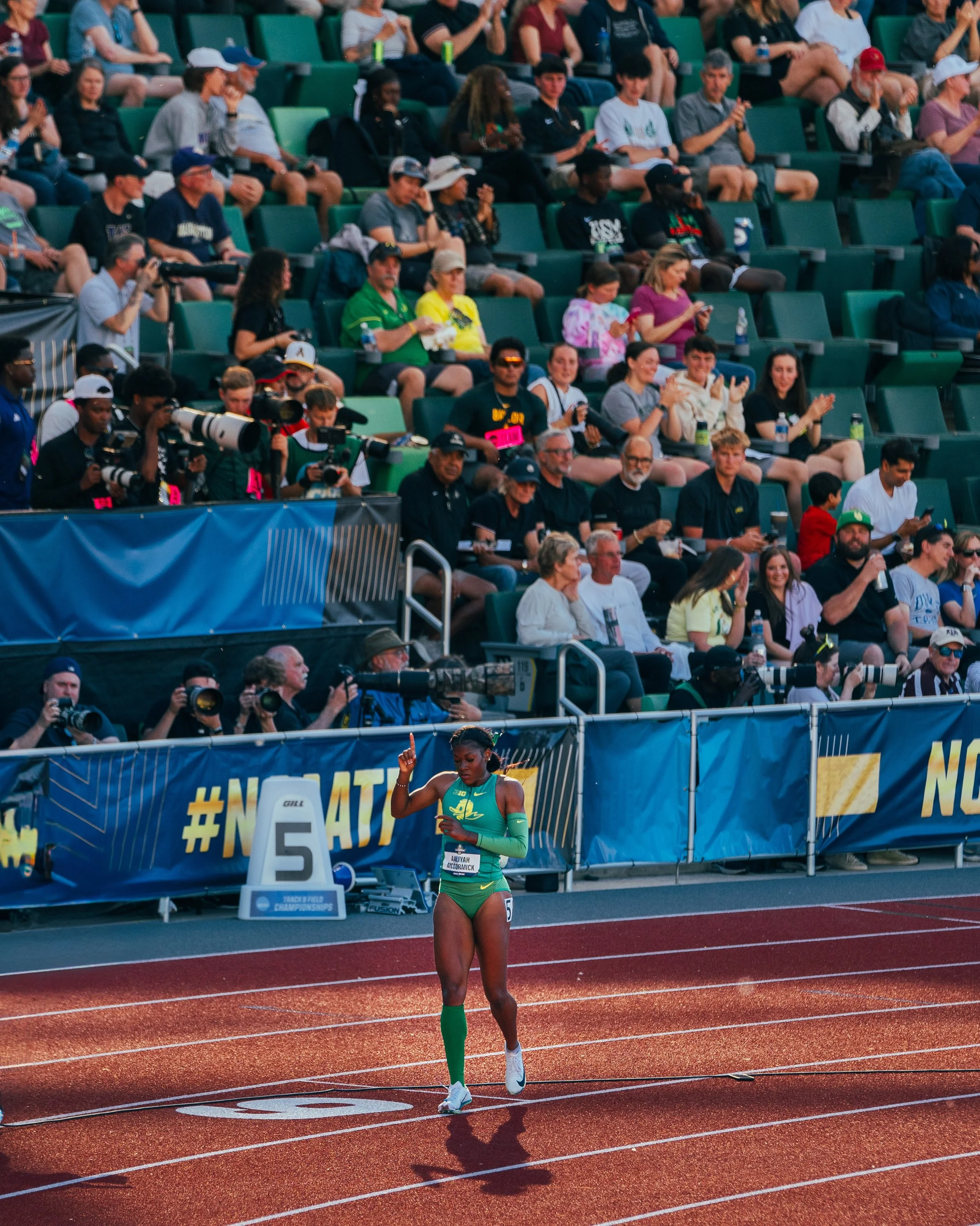 𝐌𝐨𝐯𝐢𝐧𝐠 𝐝𝐚𝐲𝐬 𝐚𝐭 𝐇𝐚𝐲𝐰𝐚𝐫𝐝 𝐅𝐢𝐞𝐥𝐝
𝑭𝒊𝒏𝒂𝒍𝒔 𝒐𝒏 𝒅𝒆𝒄𝒌

#ncaatf // #haywardmagic