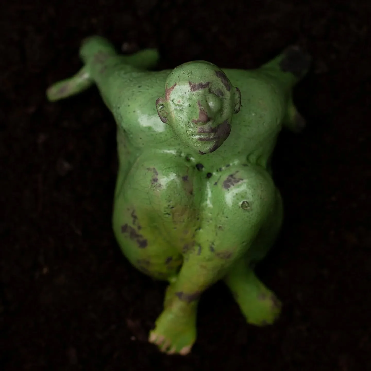 / daigas IV /

molis, raku glazūra, malkinis degimas
H ~ 14 cm
.
.
.
.
.
.
.
.
#ceramics #art #clayart #visuallanguage #sculpture #keramika #artastherapy  #skulptura  #menasnamams #creativity #ceramicsmagazine  #handmade #claytherapy #arttherapy #psi