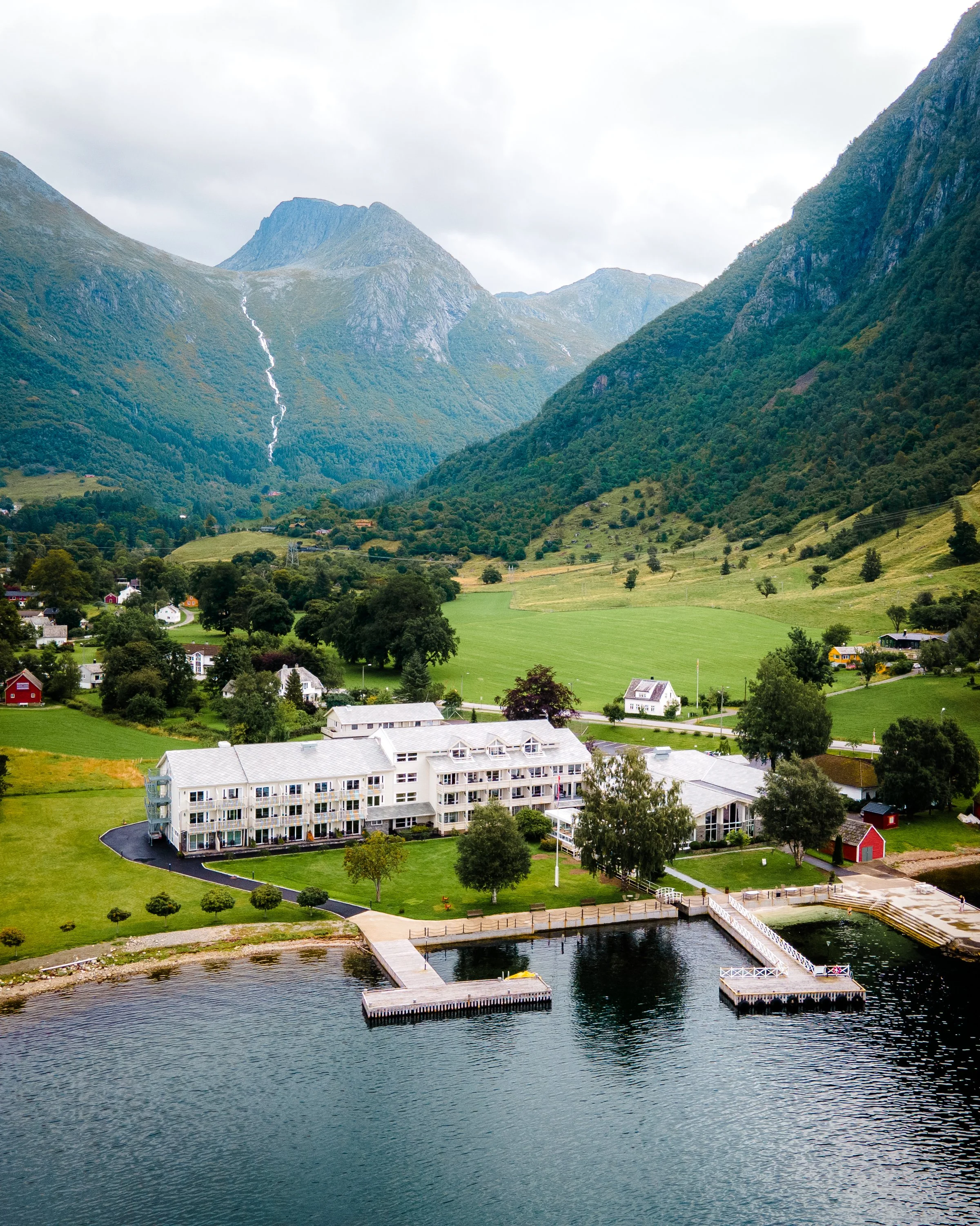 Rosendal Fjord hotel