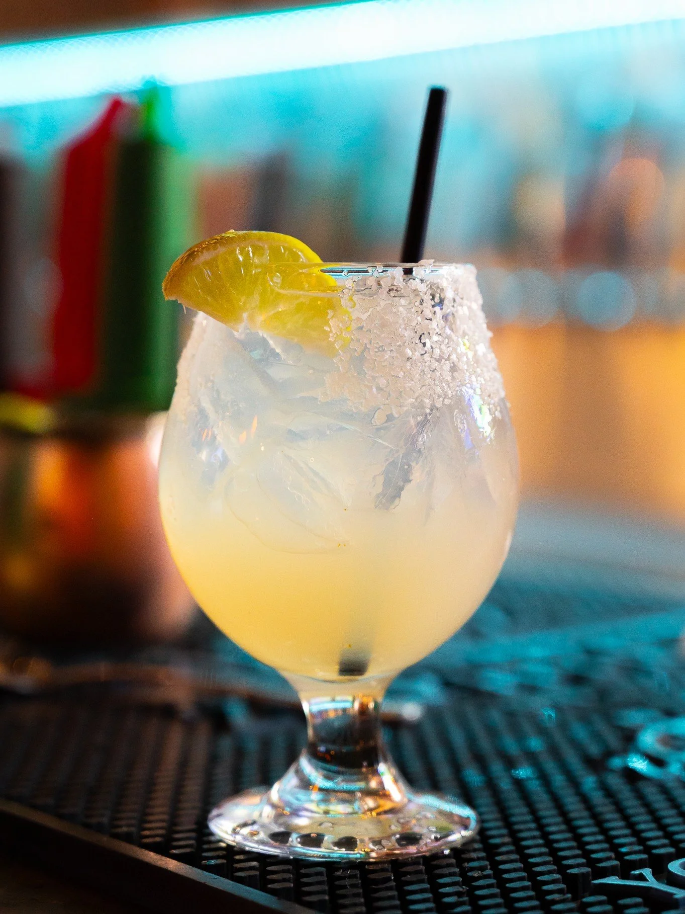 Cheers to the best hours of the day! 🍷🔥

Enjoy handcrafted drinks and bites during Happy Hour at Embers, the perfect way to unwind.

⏰ M-F | 3PM-7PM

📍 Embers Wood Fire Grill &amp; Bar
9818 I-10 West

📍 Embers Wood Fired Kitchen &amp; Tap
819 N L