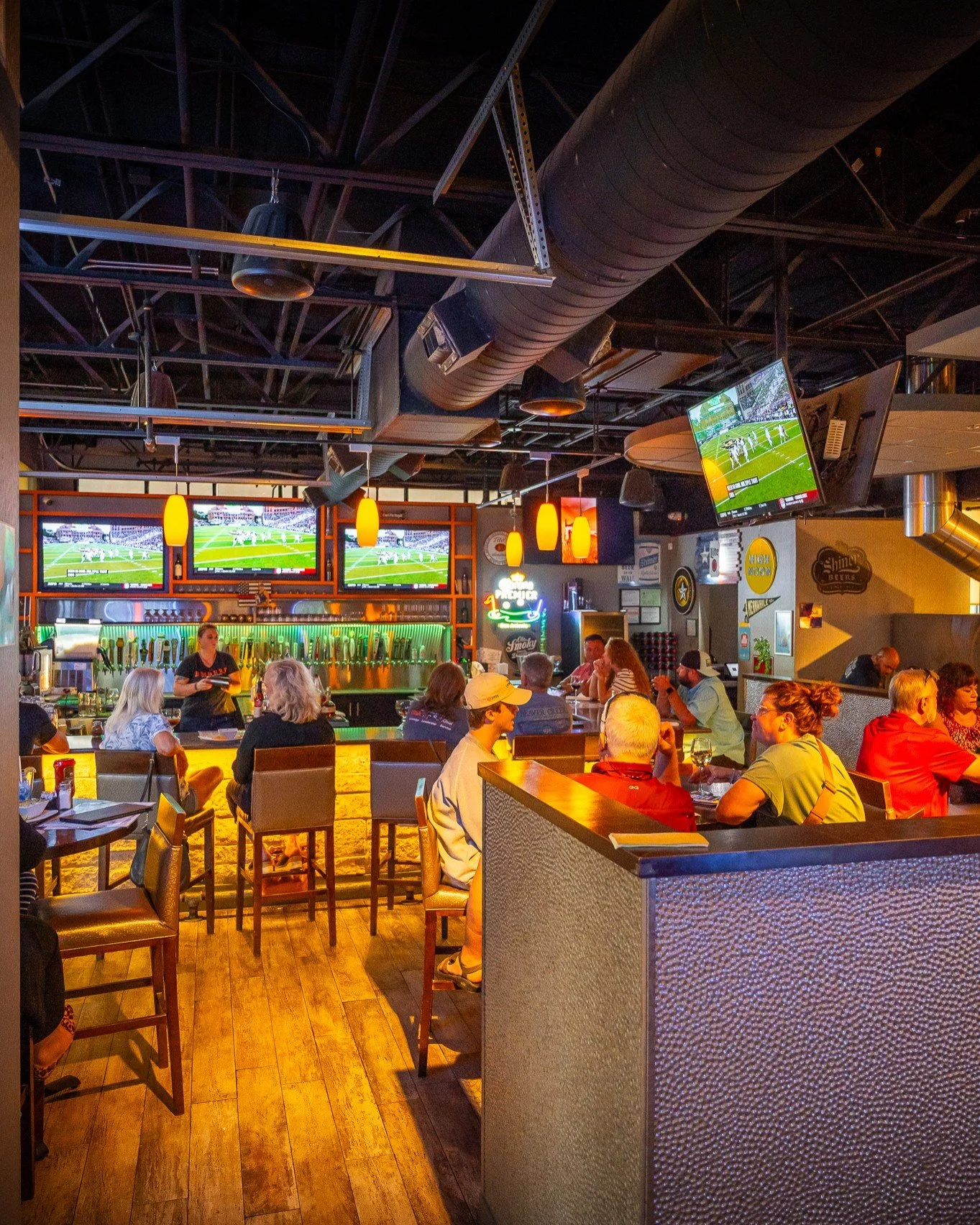 Build your lineup. No bad picks here.

Choose your starter, entr&eacute;e, and drink, then come watch your picks play out with us. The games are on, the beer is cold, and the wood-fired flavor is ready.

Pull up to either location and make it a game 