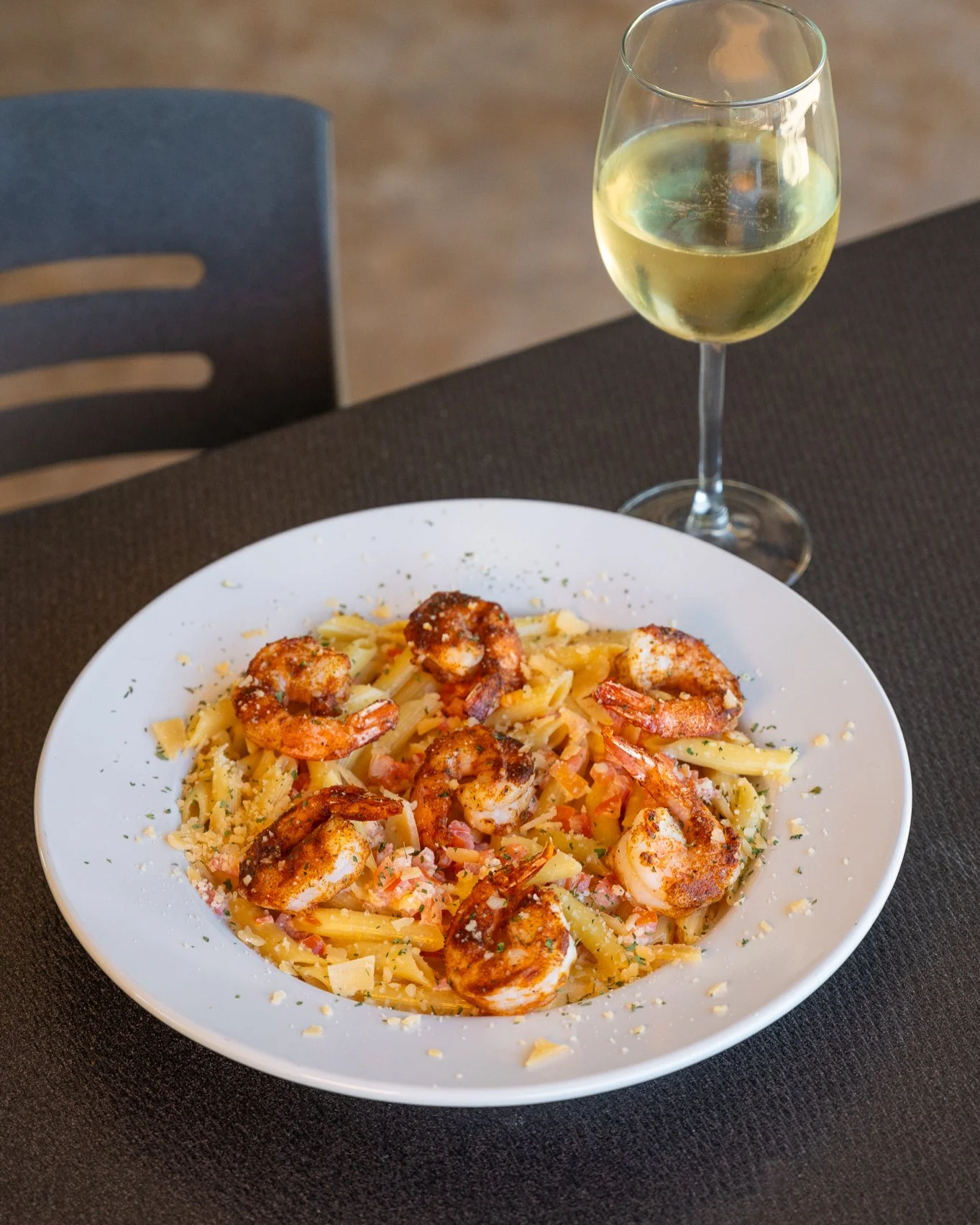 Pasta is back. And it came in loud. 🍝🔥

Parmesan Shrimp Pasta with saut&eacute;ed shrimp, penne, rich white sauce, and fresh tomatoes. Hot Italian Pasta with spicy sausage, peppers, and onions. Chicken &amp; Broccoli Pasta with grilled chicken, fre