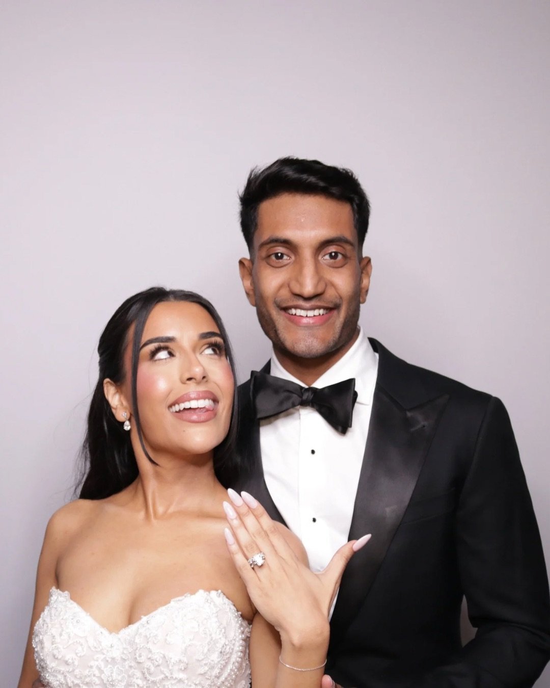 MITHUNAN &amp; TAMANA 

Venue @edenvenues 
Photobooth @vivacelebrations.syd 
Photography/Videography @mophotographystudio 
Styling/Florist @the_white_collective_events 
Content creators @certifiedsocials 
Hair @stephaniejohair_ 
Makeup @omiliatomamak