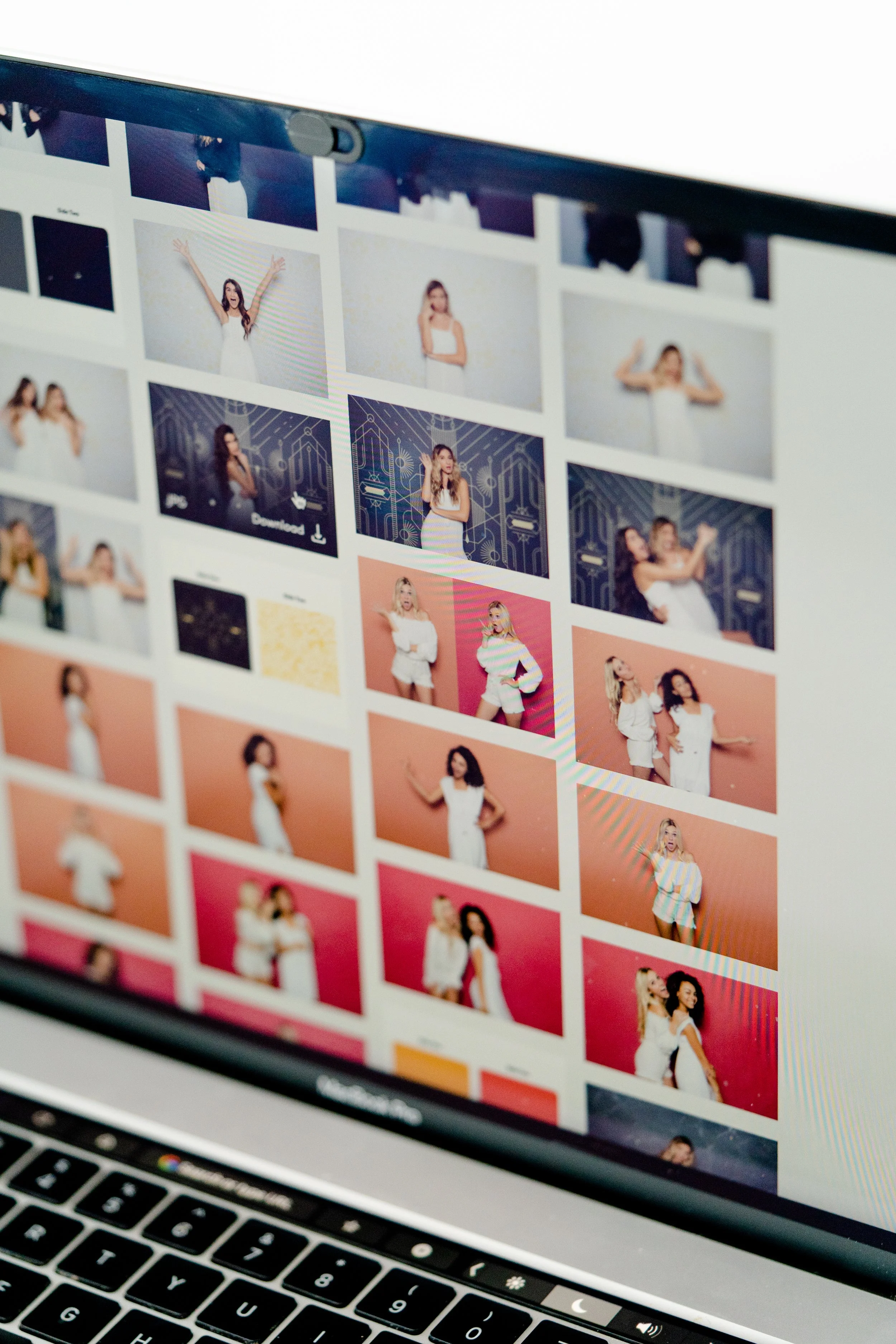 Full Digital Memory Gallery
