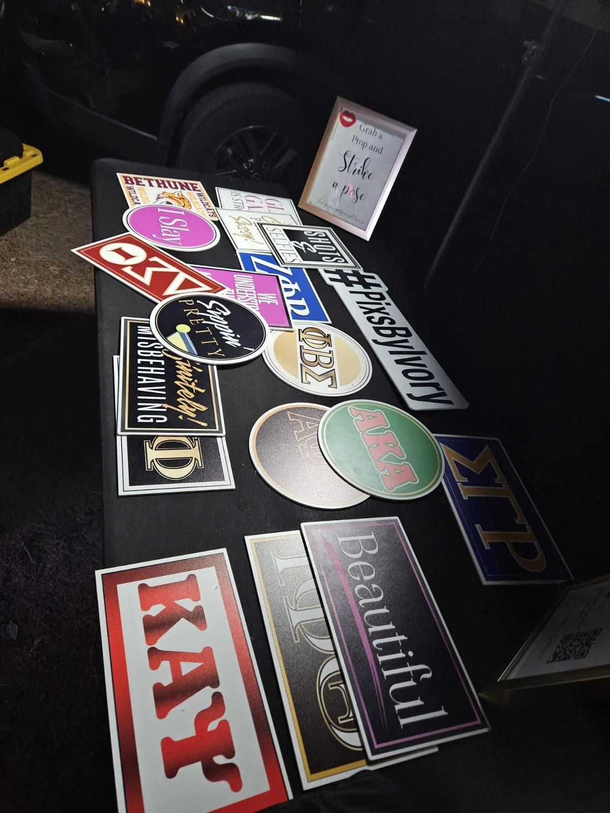 Signature and Vibrant Props