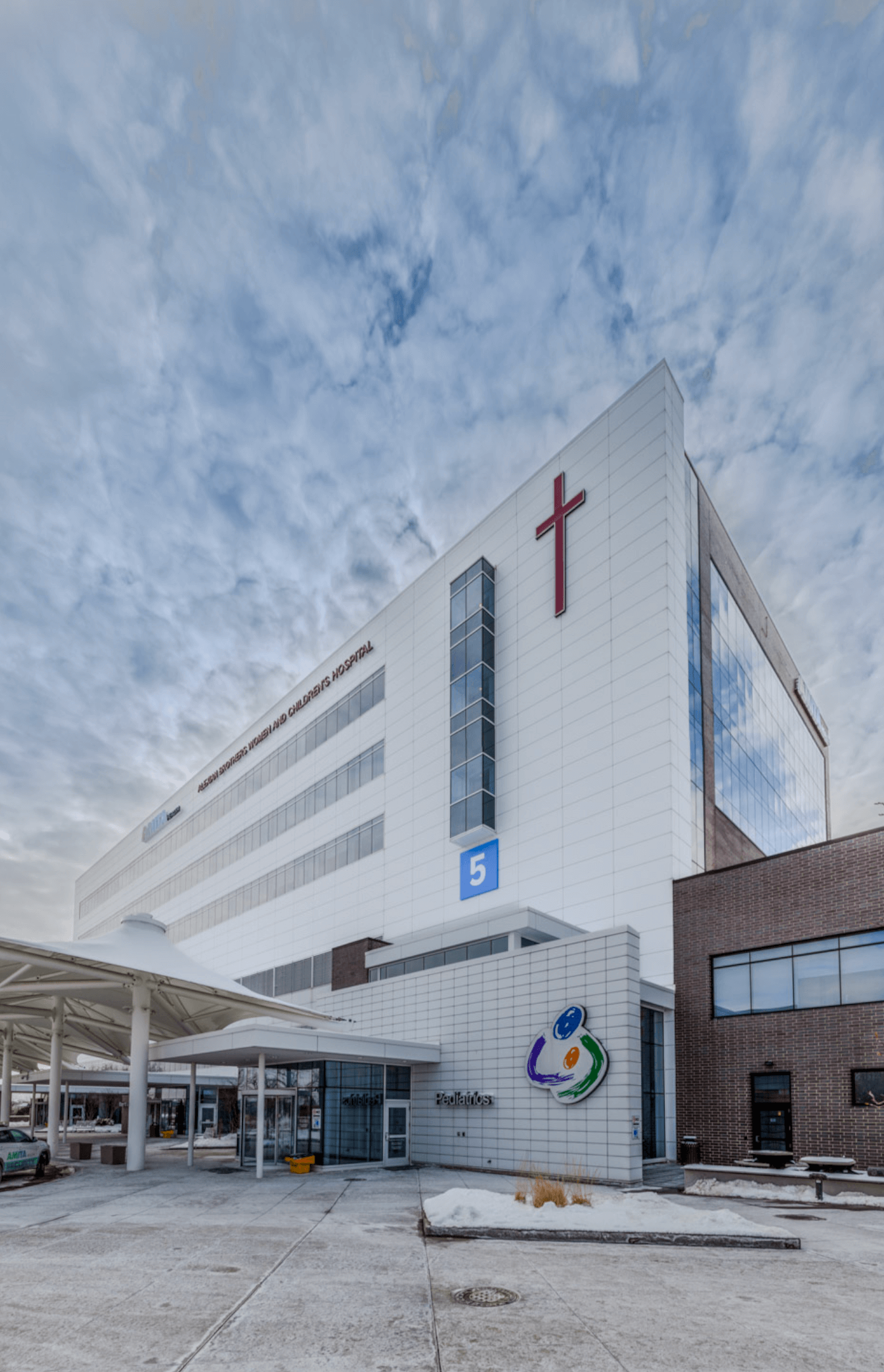 work_architectural-exterior-hospital-vertical.png
