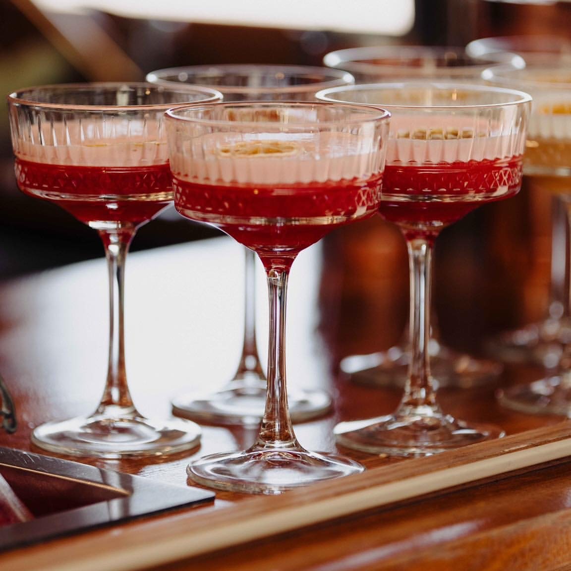 You need a wedding signature cocktail!!!

@romeobarpmq are the best at creating the memories like the Romeo&rsquo;s signature cocktail and a crowd favourite every damn time 🫶

Chat to @romeobarpmq for all your beverage needs