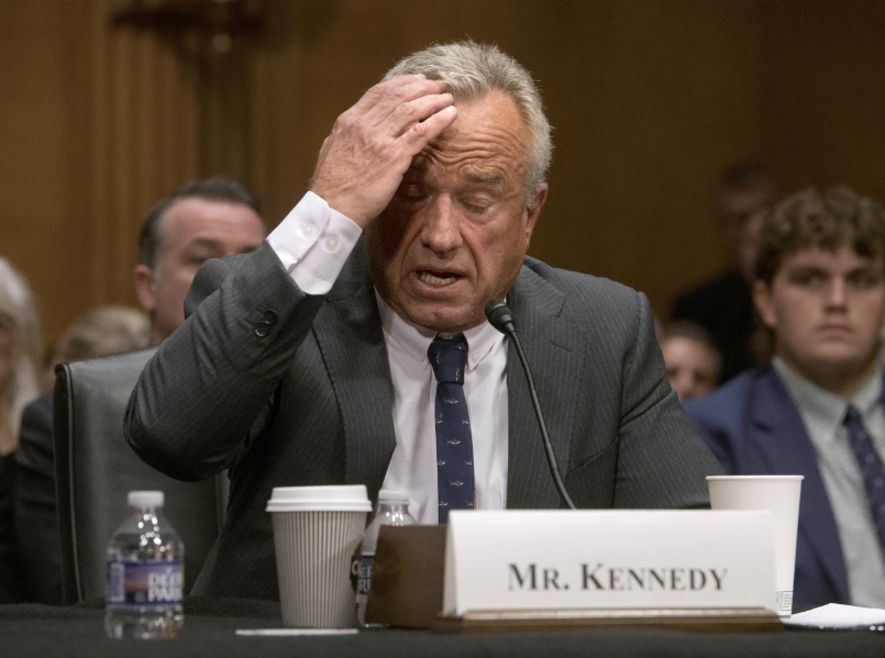 Kennedy head scratch.png