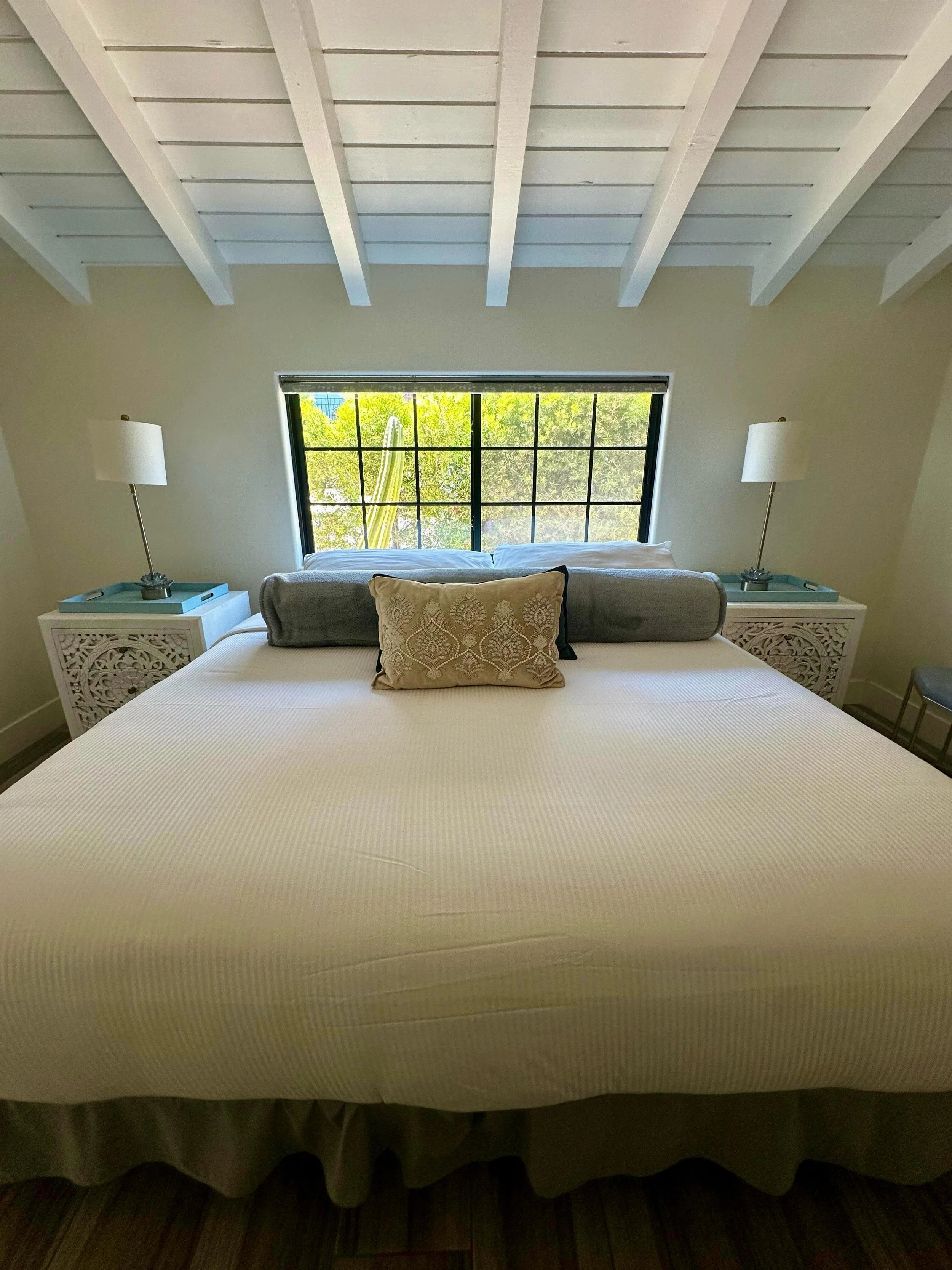 Fast, detailed, and guest- ready every time.⭐️
Our Airbnb resets are designed to help property managers, vacation rentals and realtors to keep every property looking its best for every arrival.🔑✅

📲Call or text us to book your cleaning today.
+1(85