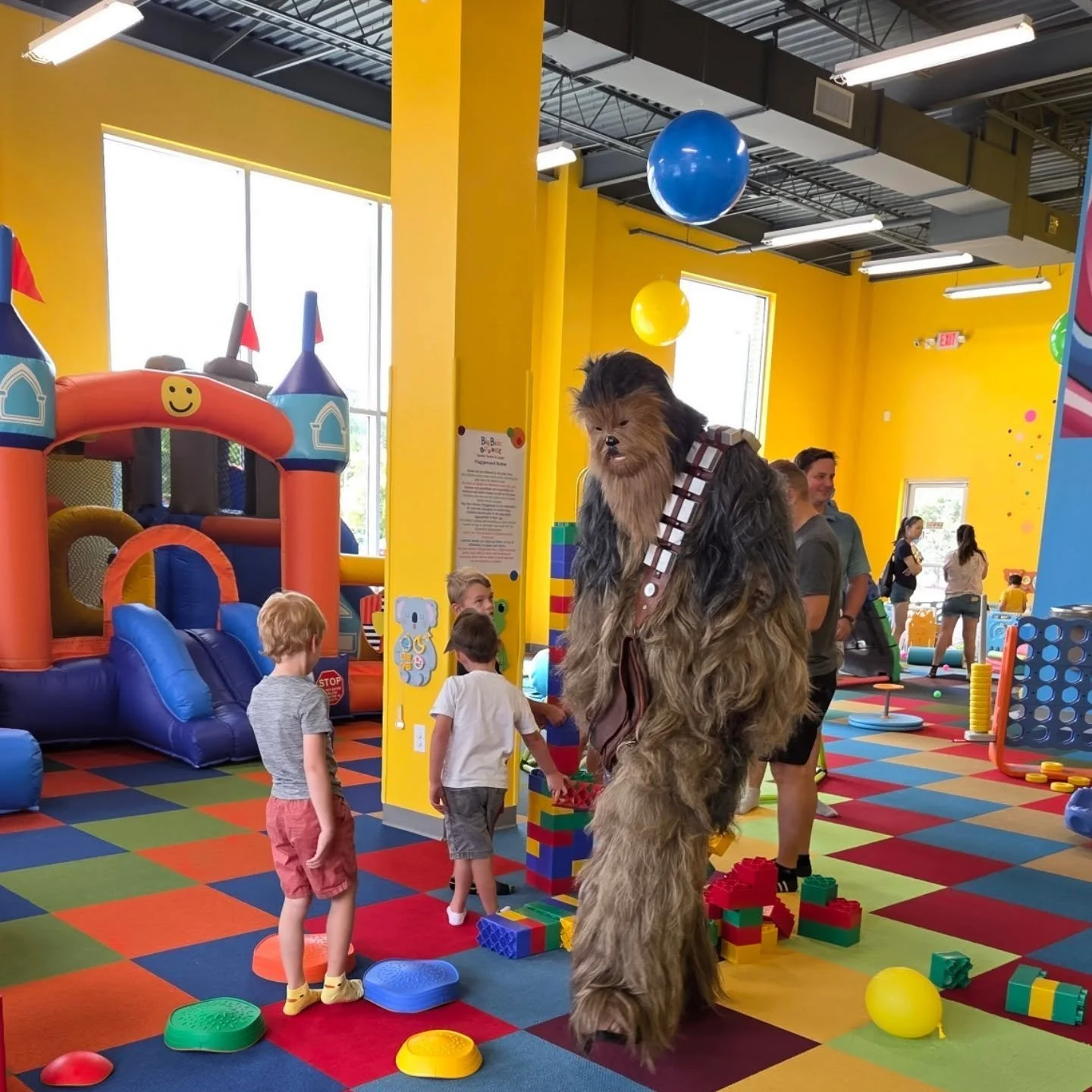 You never know who you will bump into at BBB!! 😁🧸