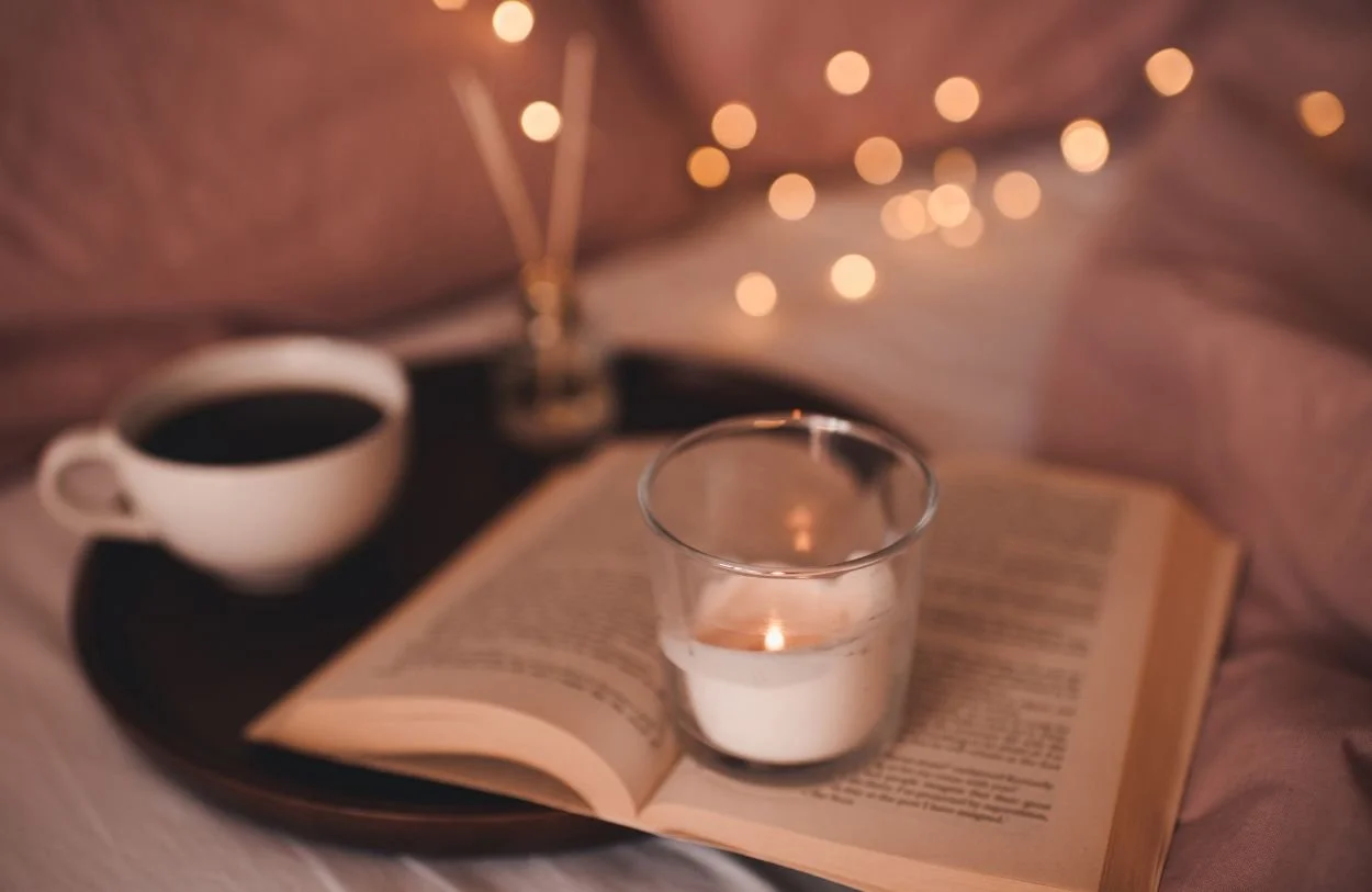 Candles and coffee both used in couples therapy Ottawa