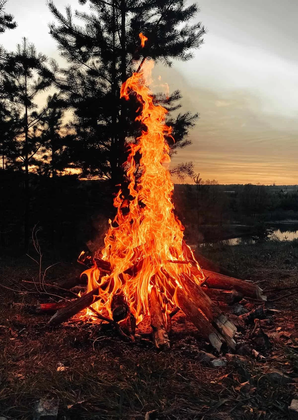 bletane-blessings-bonfire.jpg