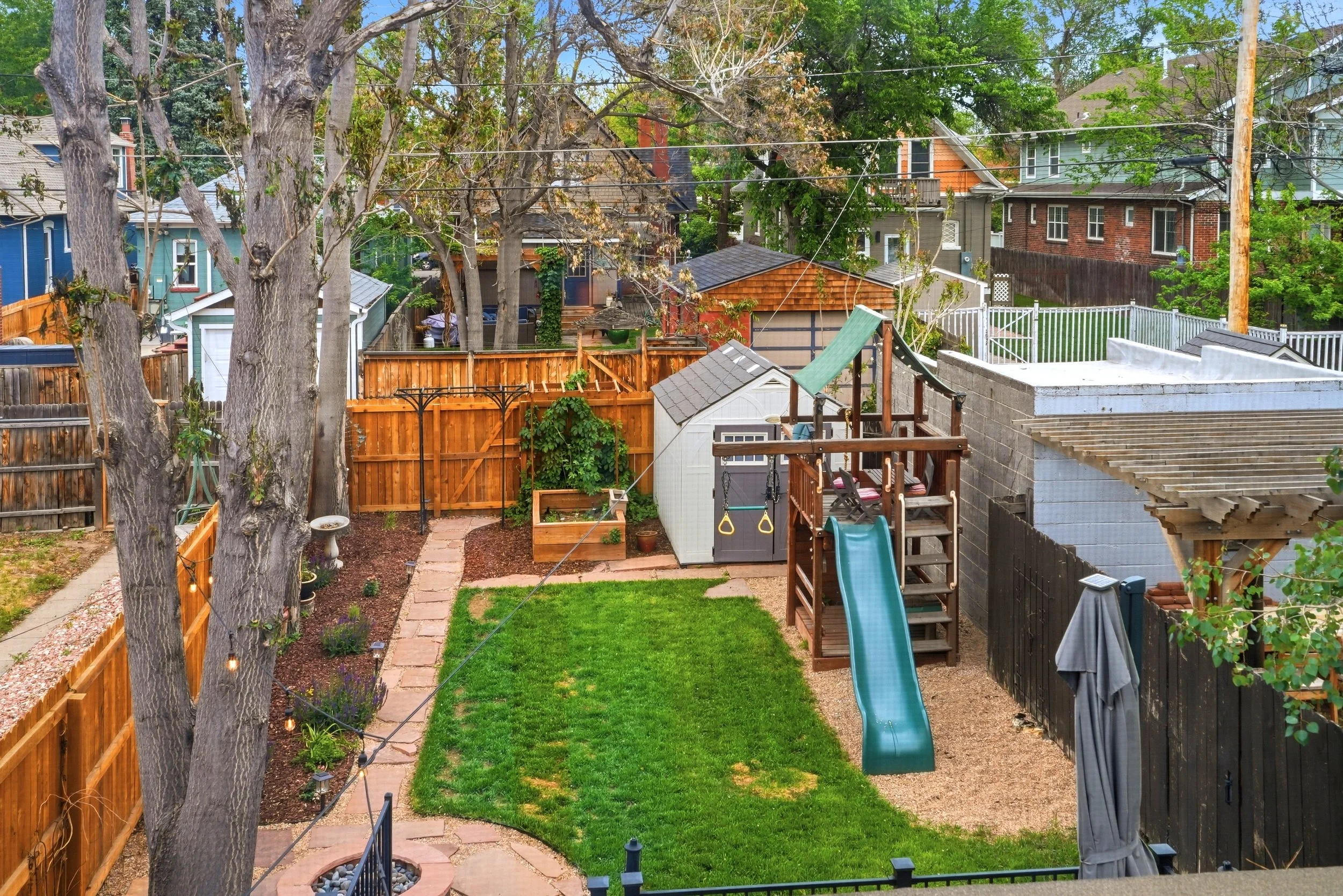 48-2444_N_Humboldt_St_042.jpg