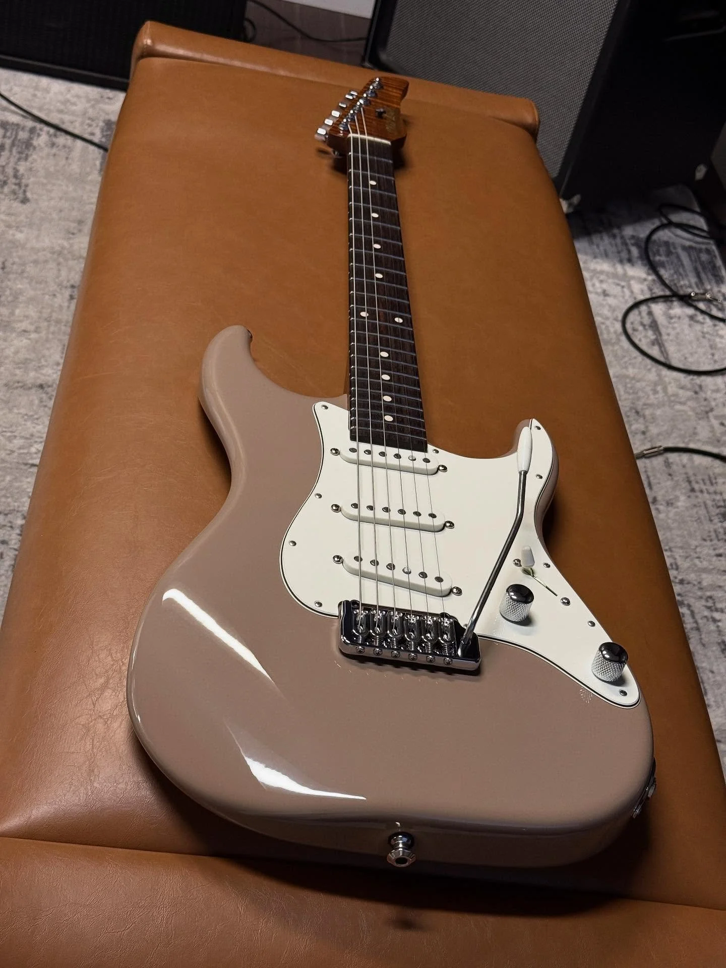 Just finishing up this beautiful, Desert Sand SX Custom 🤎🤎🔥🔥 Alder Body. Roasted Flamed Maple Neck (Medium C .830-.890). Indian Rosewood Fretboard. Hand-Wound Mike Lull 60&rsquo;s Set. SICK. 

(Available Soon)

#mikelull #mikelullcustomguitars #s