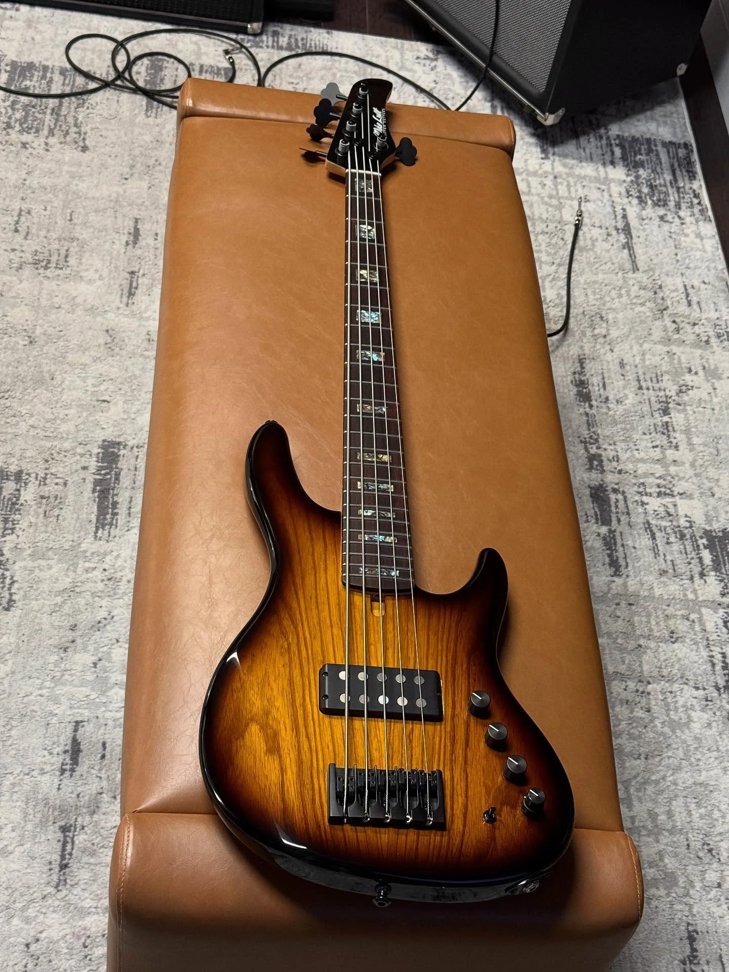 Pretty special Certified Preowned M5 *One-Off* in the shop today 🔥🔥🔥 Swamp Ash Body. Indian Rosewood Fretboard with Abalone Block Inlays. @nordstrandaudio MM5.2 Pickup. @bartolinipups NTMB Preamp. 34&rdquo; Scale.  Feel free to DM me if you&rsquo;