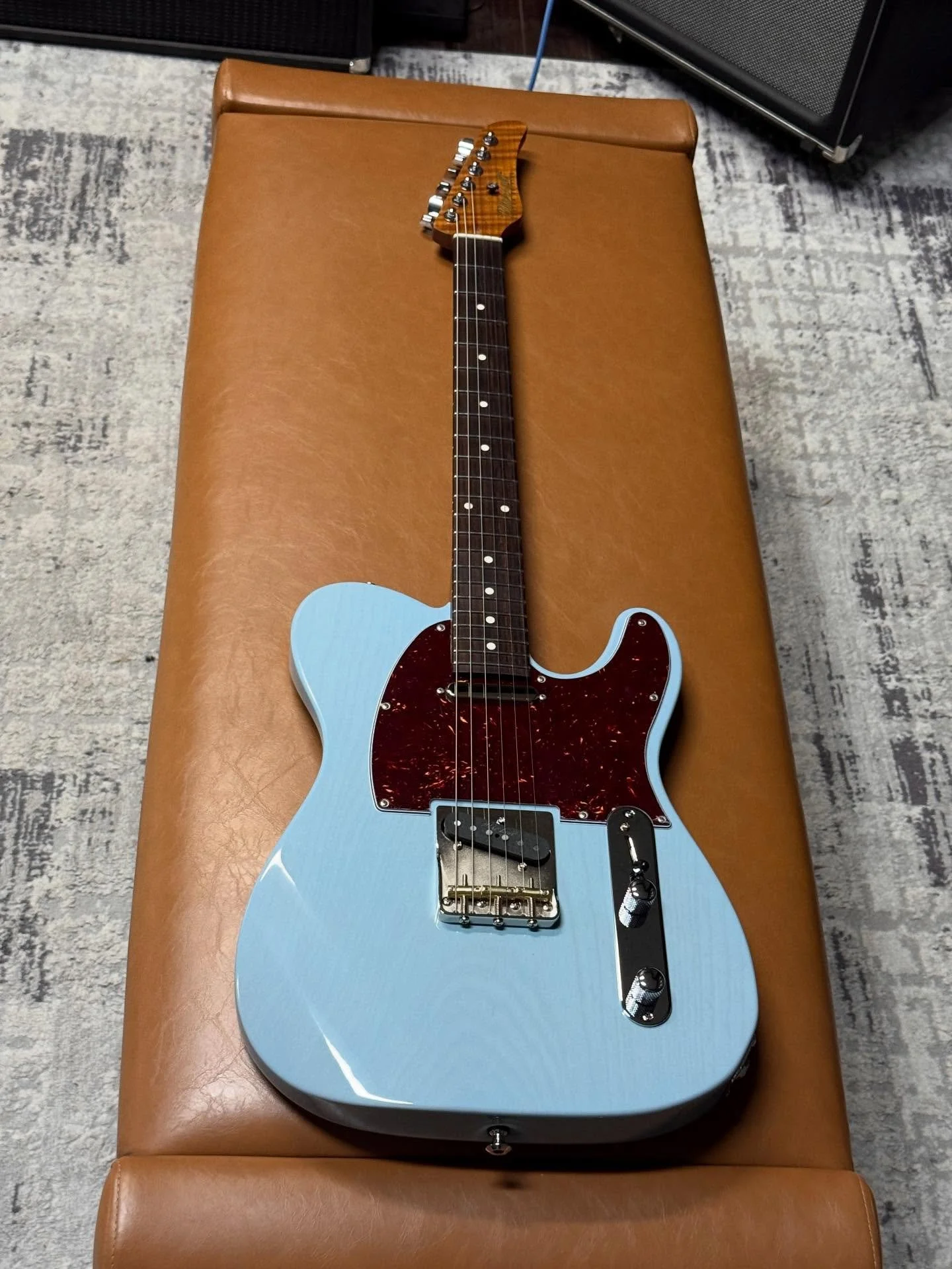 Just finished up this beautiful TX Custom in Translucent Sonic Blue 🩵🩵🩵 Swamp Ash Body (one-piece). Roasted Flamed Maple Neck. Indian Rosewood Fretboard. Hand-Wound Mike Lull Tele Set. @ruttersguitars Bridge and Compensated Brass Saddles. @hipshot