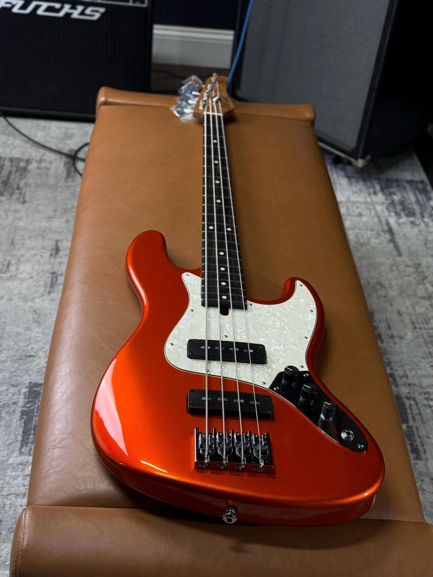 *ONE-OFF* V4 CUSTOM:  Just finishing up this absolute beast of a V4 in Candy Apple Orange 🍊🍊🧡🧡 One-Piece Swamp Ash Body. Roasted Maple Neck. Ebony Fretboard. Mike Lull Hand-Wound Soapbar pickups with Hand-Made, Radiused Ebony Covers. 8.6 lbs. 

(