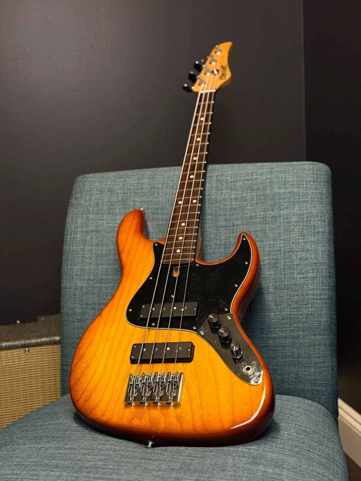 CERTIFIED PREOWNED:  Today we have this incredible Honey Burst J430 🍯🍯 One-Piece Swamp Ash Body. Maple Neck. Indian Rosewood Fretboard. @nordstrandaudio Big Singles. Hipshot Hardware. An absolute delight to play and sounds huge. Feel free to DM me 