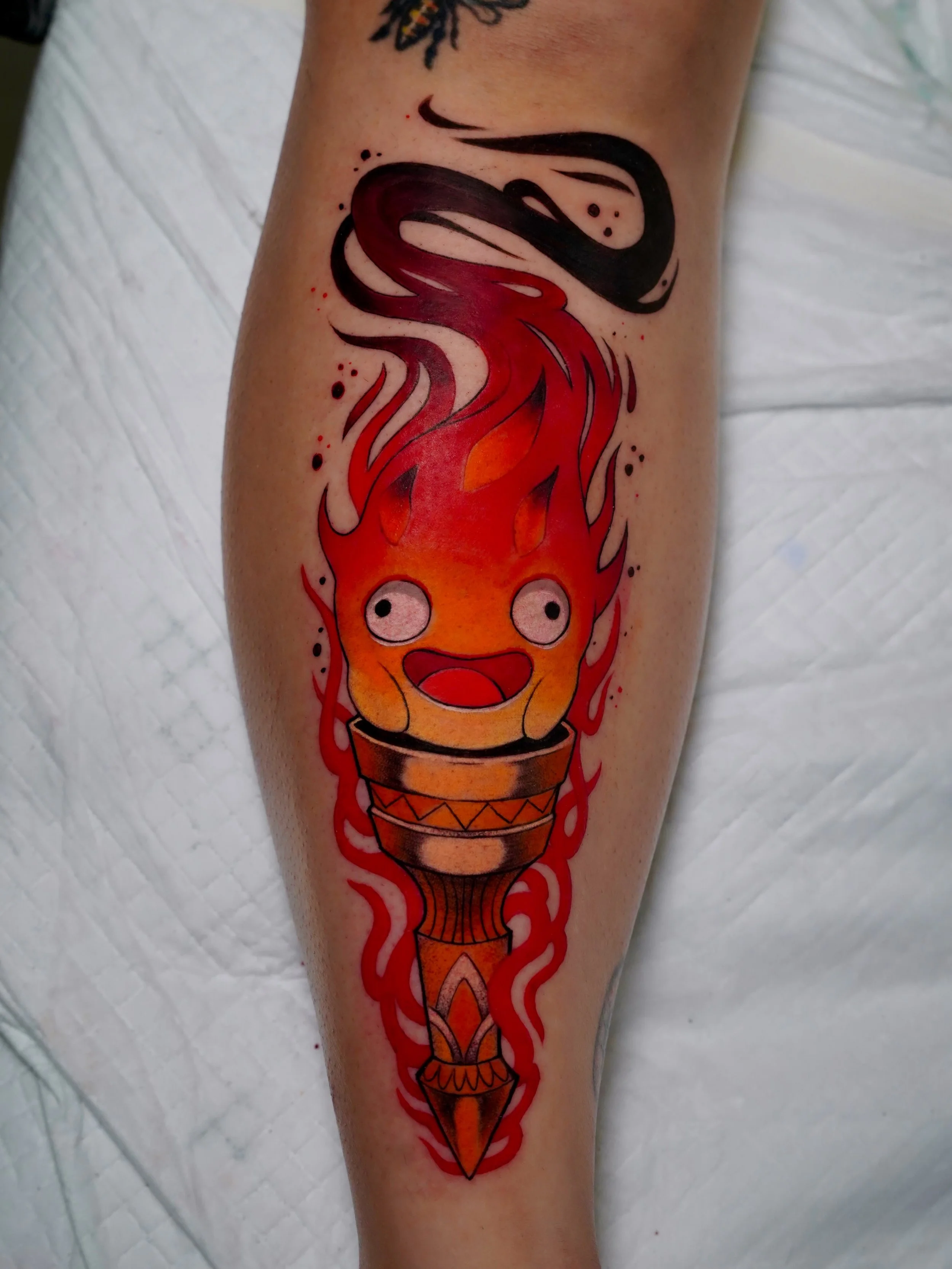 The only thing I hate about this tattoo is that it's not on ME.

Let me draw more anime neotrad mashups for you🤌

Message me to book!
@ghosttattoostudios