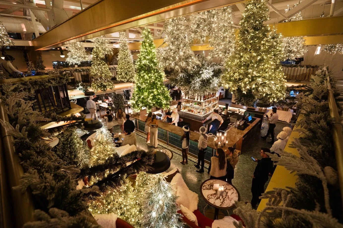 The outdoors may be getting colder, but the hottest events continue to roll in ❄️

Recently, @sheeloveskp pulled up to two major events &mdash; the White Garden launch at @queensharbourto and the debut of &ldquo;fresher basics for men&rdquo; from @we