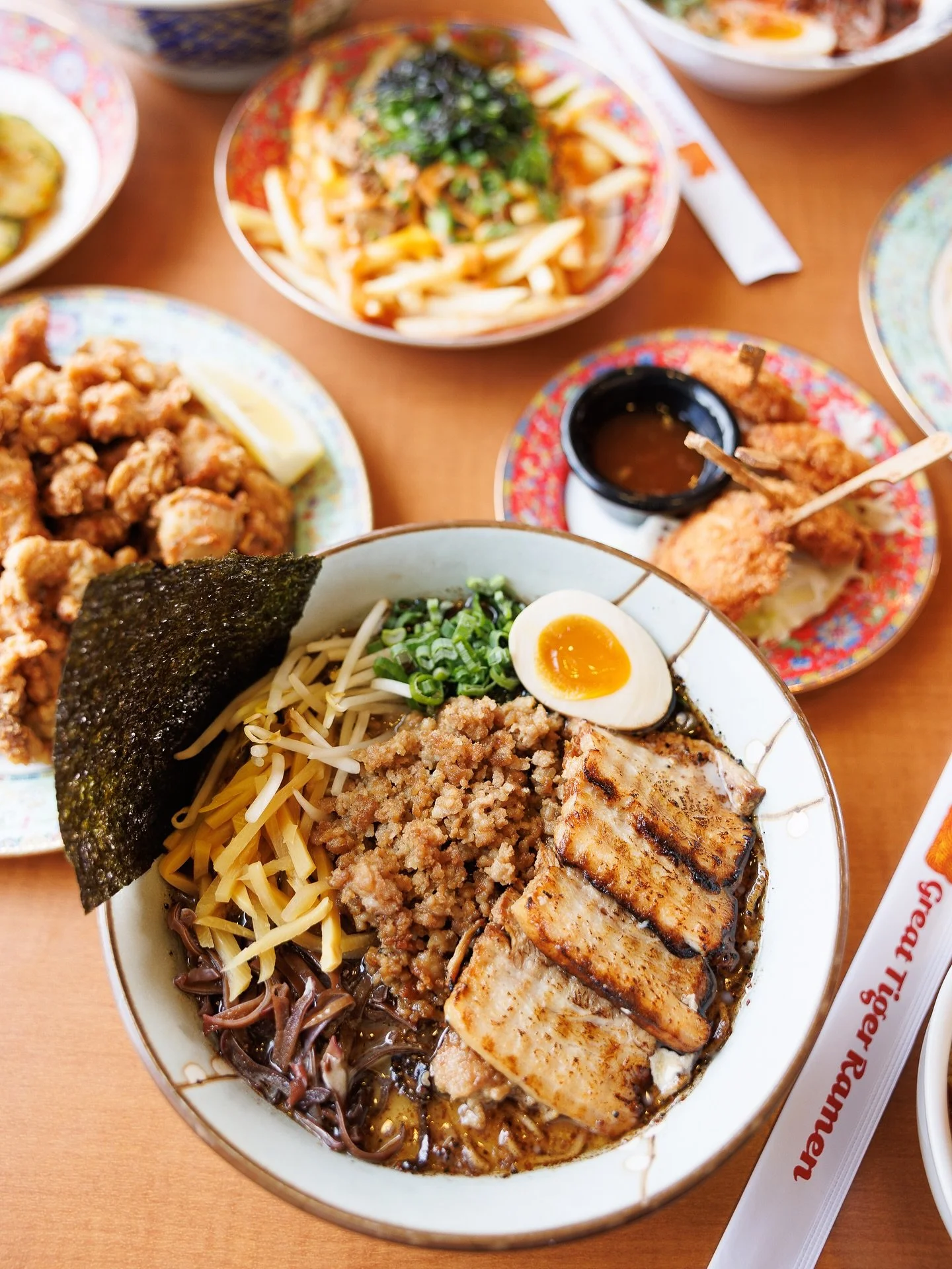 When one bowl isn&rsquo;t enough&hellip; bring the whole table.
Bold flavors. Crispy bites. Deep broth magic.
Welcome to your ultimate ramen feast at Great Tiger Ramen 🐯

🍜 Handcrafted broths 72 hours
🥢 Hibachi Fried Rice
📍 4211 E Willow St, Long