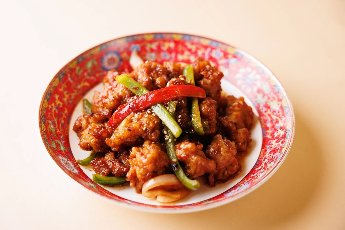 Our Spicy Sesame Chicken brings the heat with every bite. 🍗🌶️

🍜 Handcrafted broths 72 hours
🥢 Hibachi Fried Rice
📍 4211 E Willow St, Long Beach, CA 90815 ⏰ 11:30 am to 10 pm Everyday