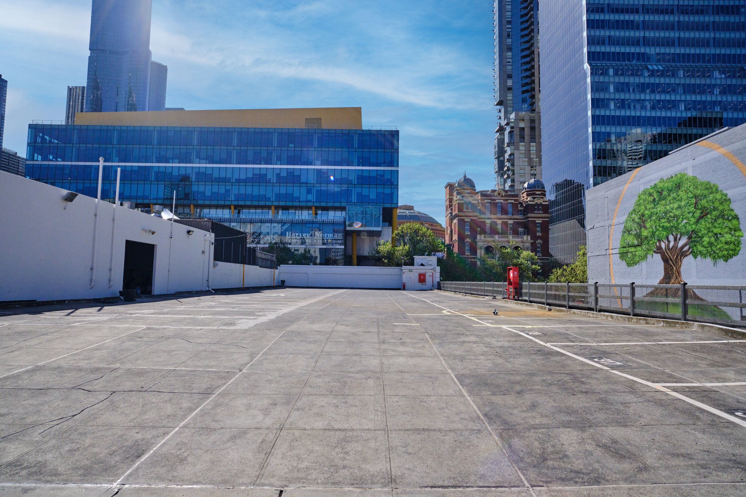 LONSDALE ROOFTOP - Up to 2000 sqm of rooftop deck in the heart of the city.