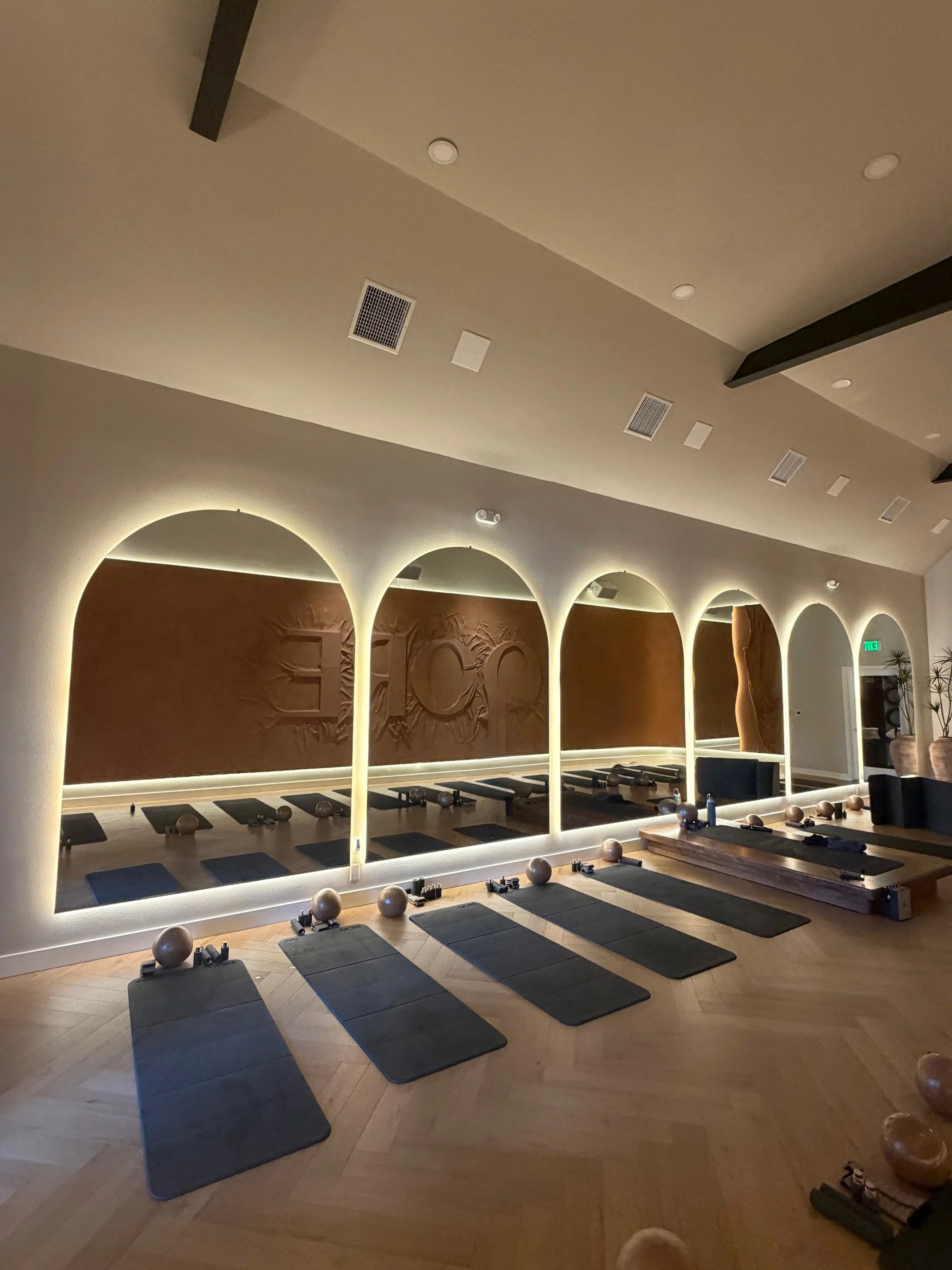 6ft x 8ft Curved Mirrors With Install