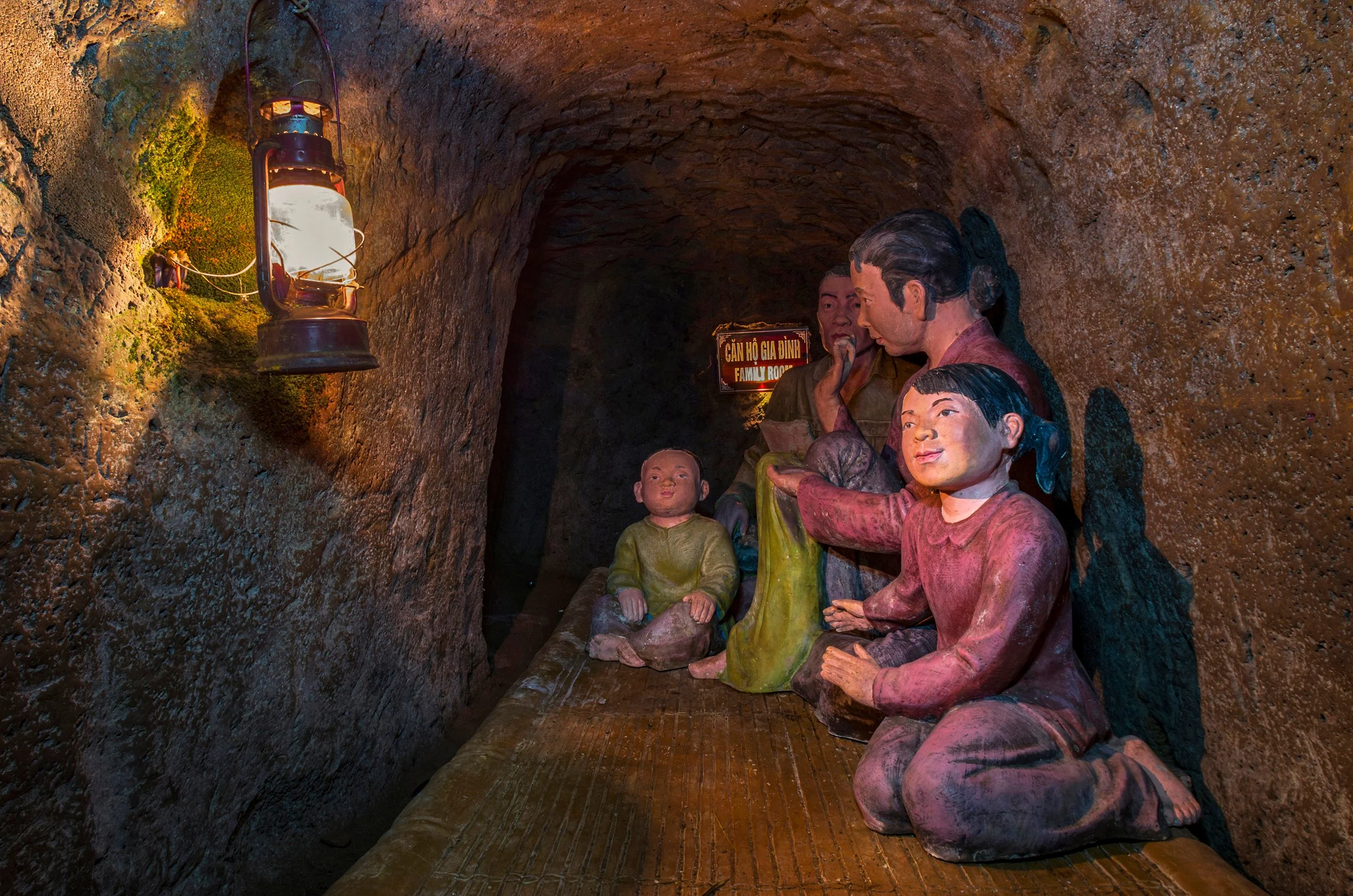 Vinh Moc Tunnel.jpg