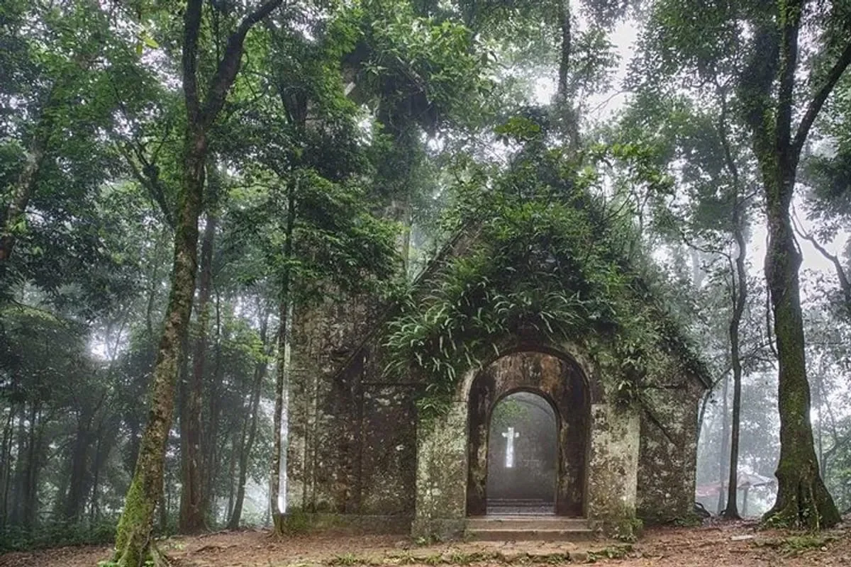 e98dffaf-4a3d-472f-950b-8ec49058b3cc_ba-vi-national-park-private-day-tour-sightseeings-short-trekking-large.webp