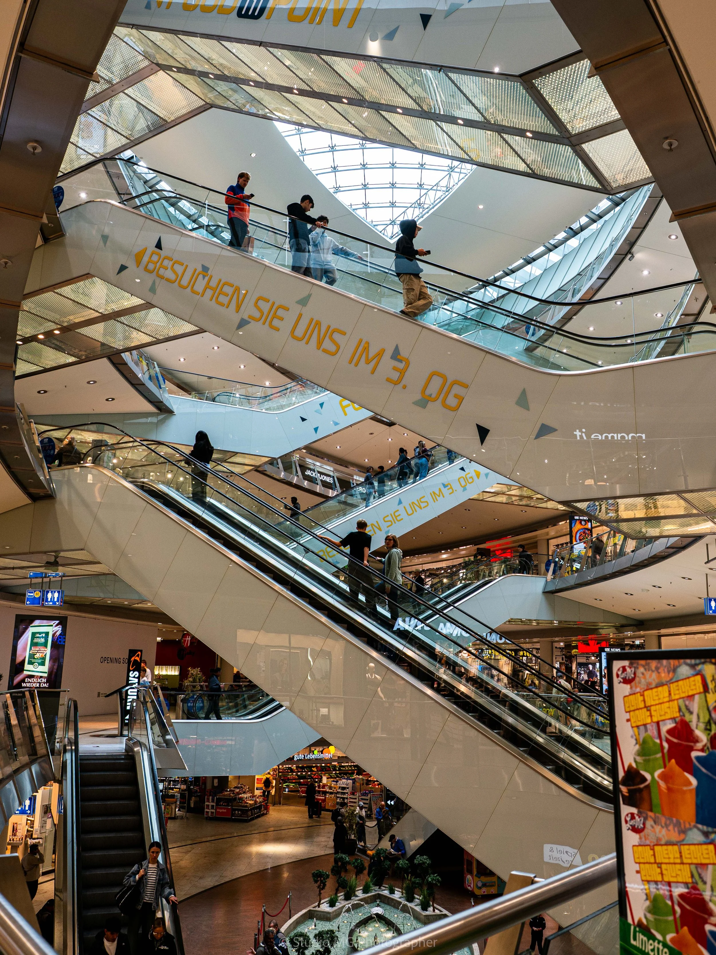 portfolio street-9170079.jpg