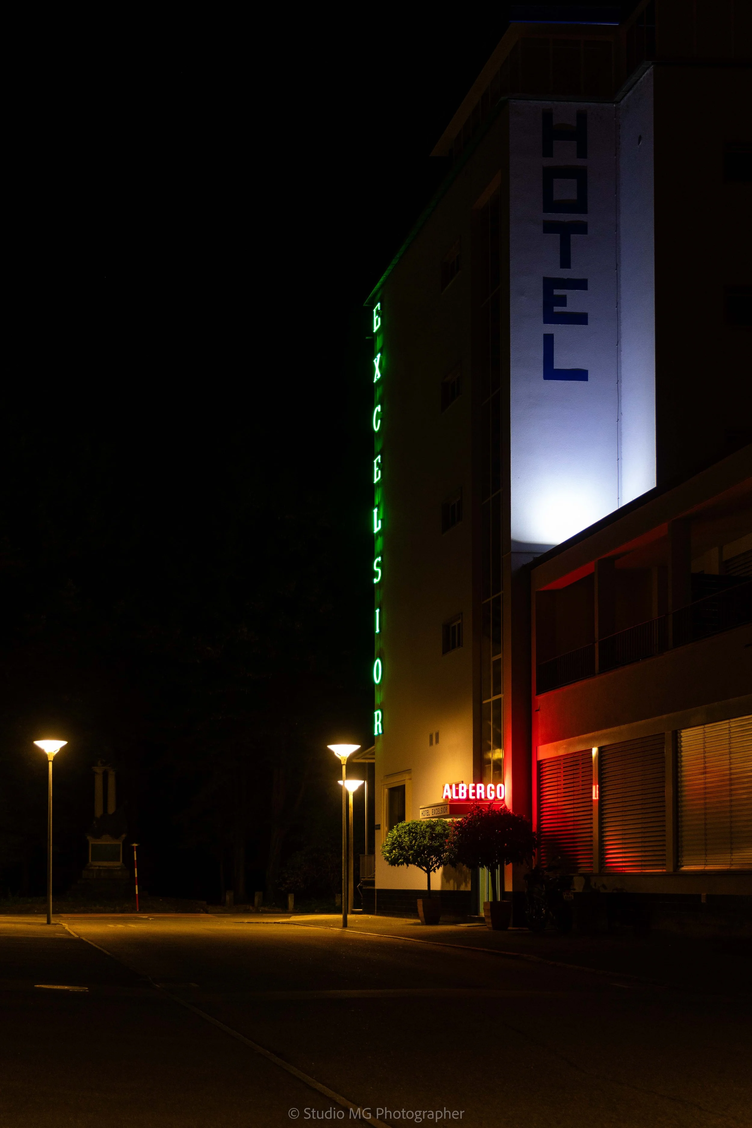 portfolio street-3730.jpg