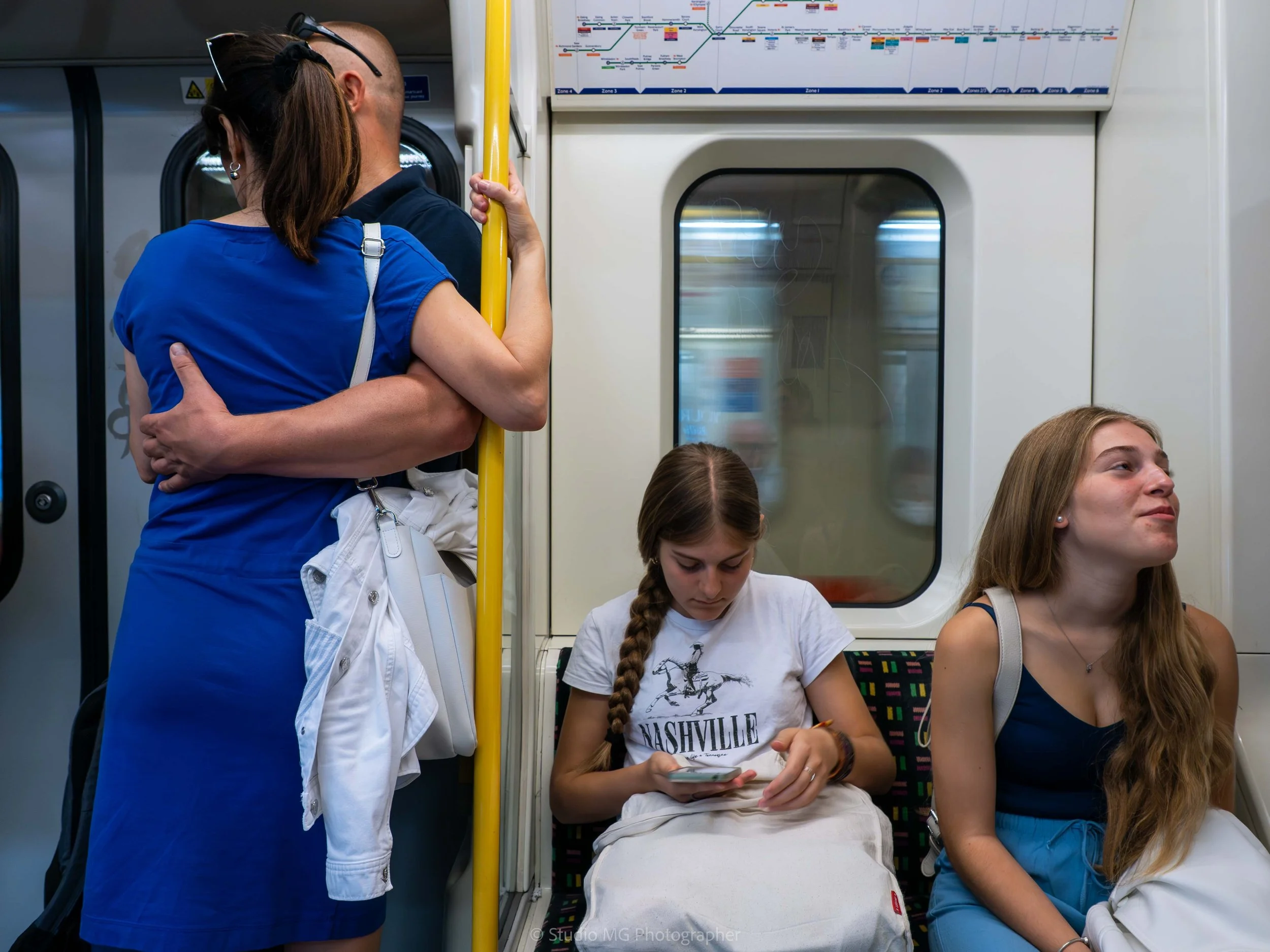 portfolio street-8170359.jpg