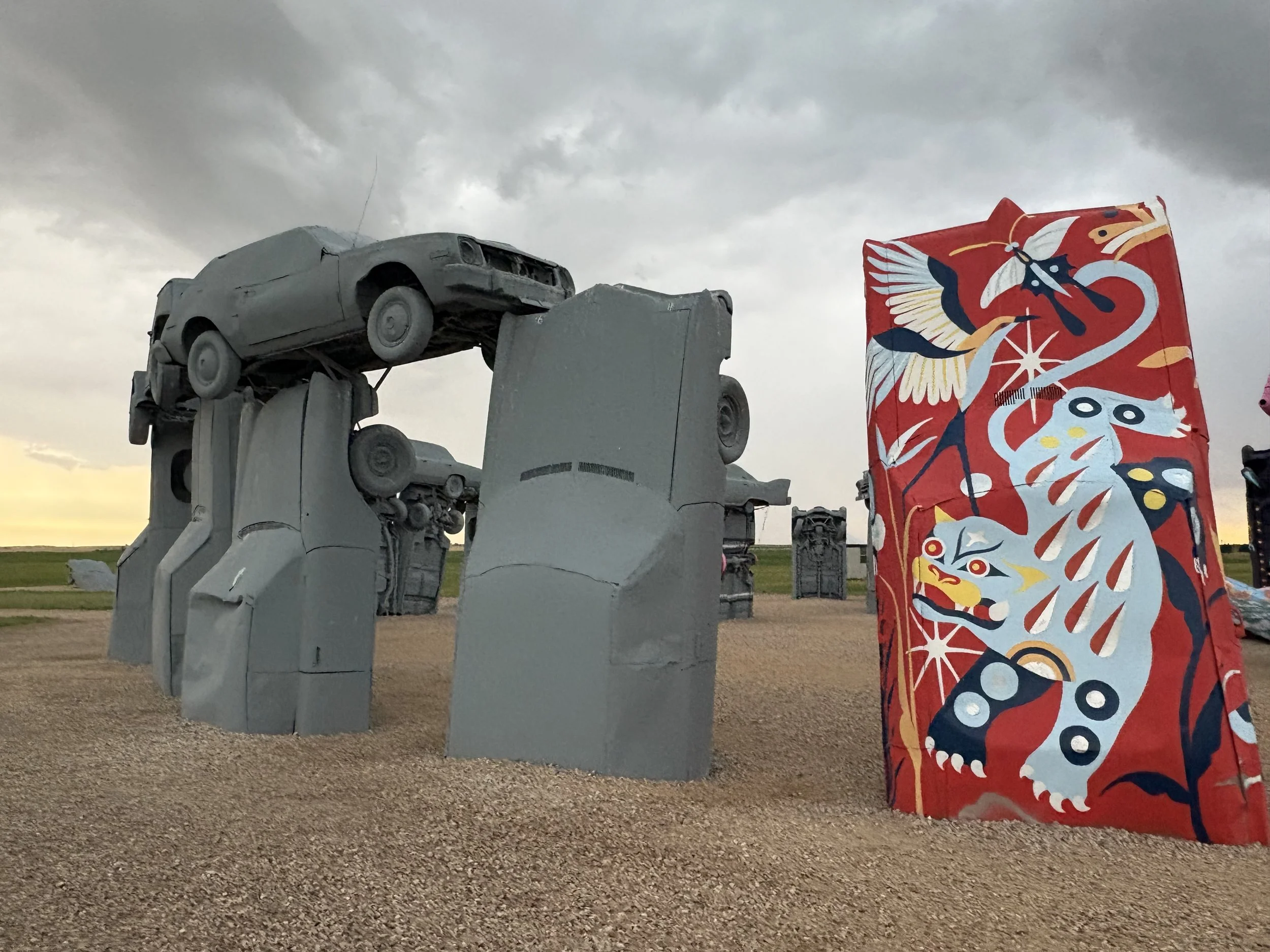 Carhenge mural by Stevie Shao, street art