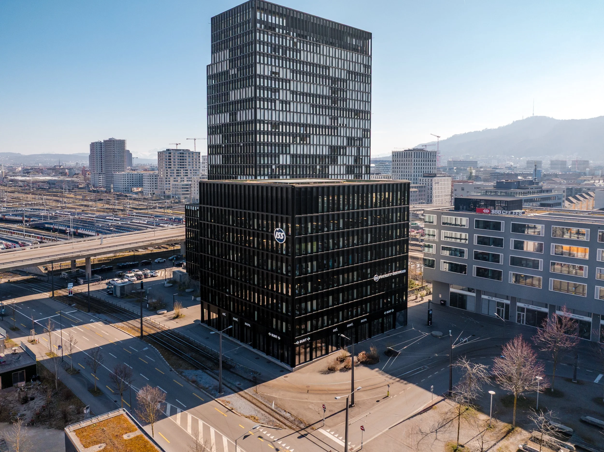 ISS Suisse poursuit sa croissance et renforce son rôle de leader du marché – le chiffre d'affaires atteint 914 millions de francs suisses 