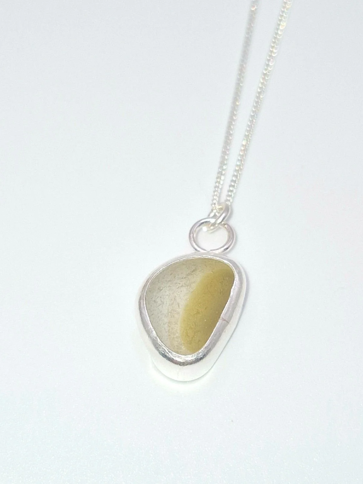 Hexham Necklace (HN100) Yellow/White