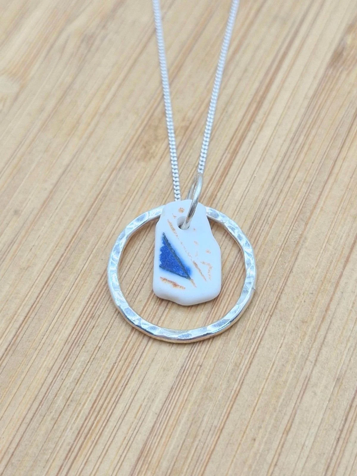 Corbridge_(CN015)_Blue_White.jpg