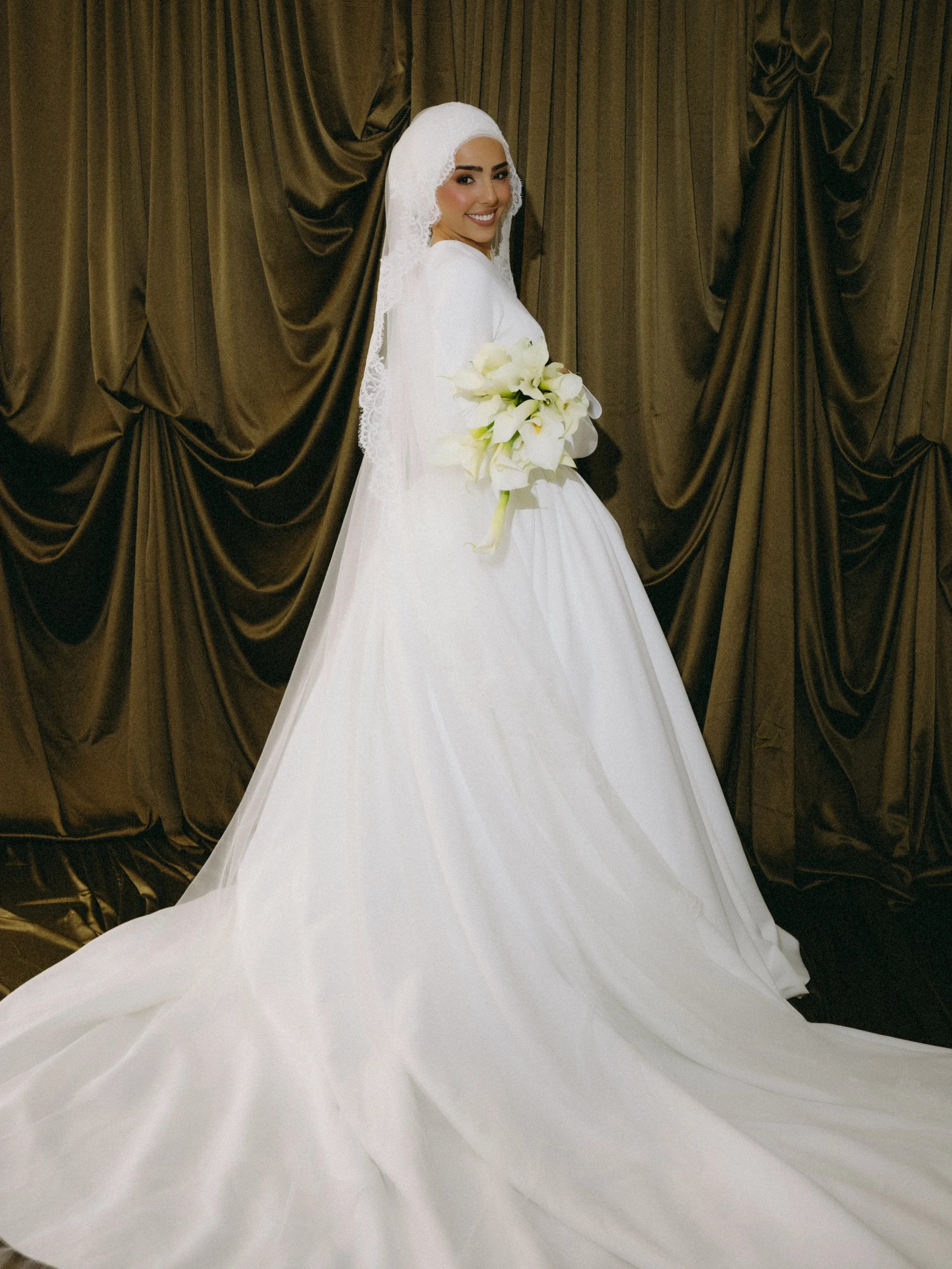 Zahra&rsquo;s morning ~

Photography: @studio.revan
Videography: @frizzantefilms
Content: @contentby.janine
Styling: @hdevent.au
Makeup: @yasminlatifemakeup
Dress: @raffaeleciucabridal
Veil: @thewhiteetoile
Scarf: @hiddenbeautydesigns