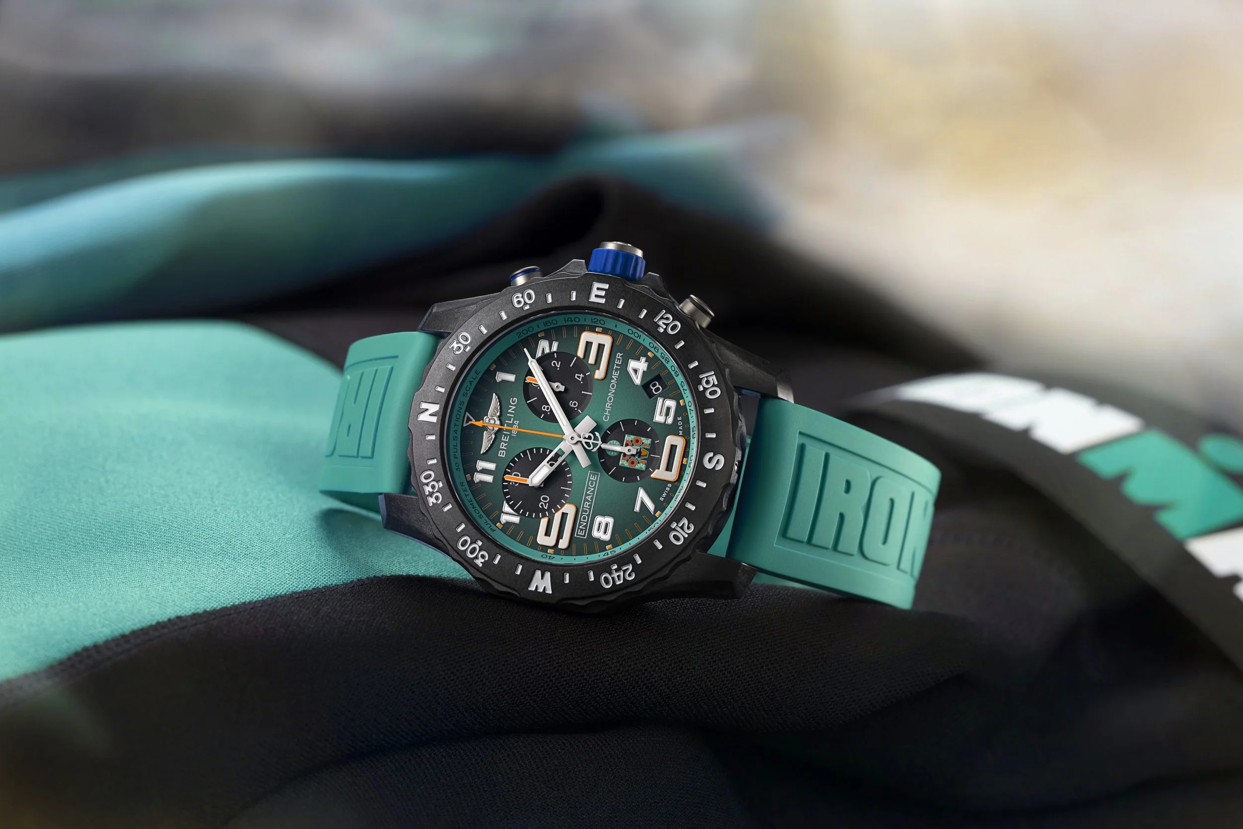 04_Breitling_Endurance_Pro_IRONMAN_703_World_Championship_2025_Edition_Ref_X823101K1C1S1_RGB.jpg