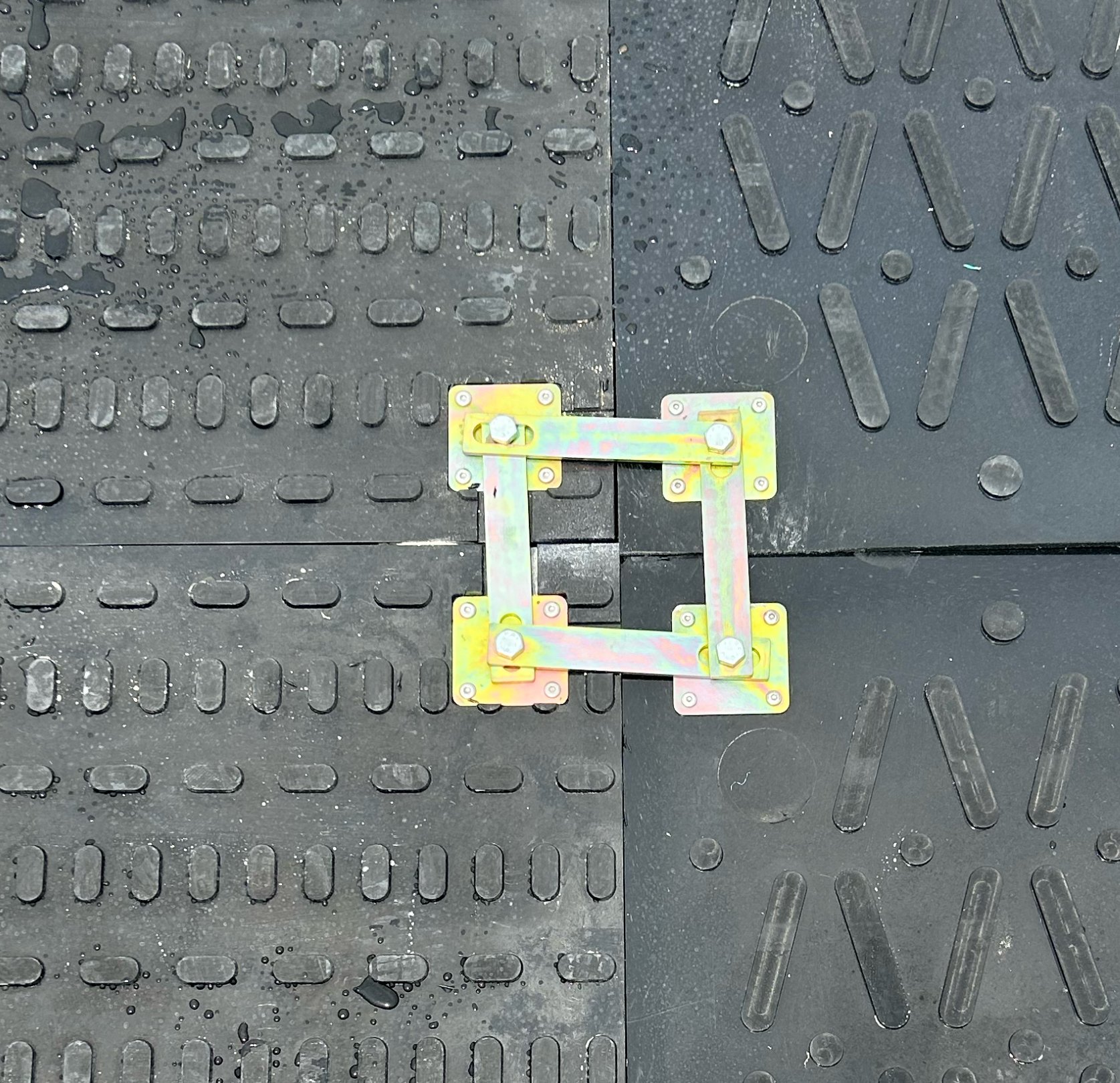 Exetrak 40mm connectors.jpeg