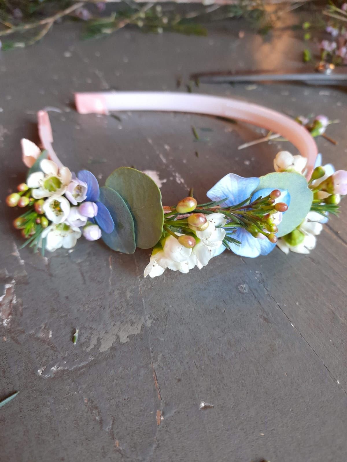Cerchietto con fiori secchi