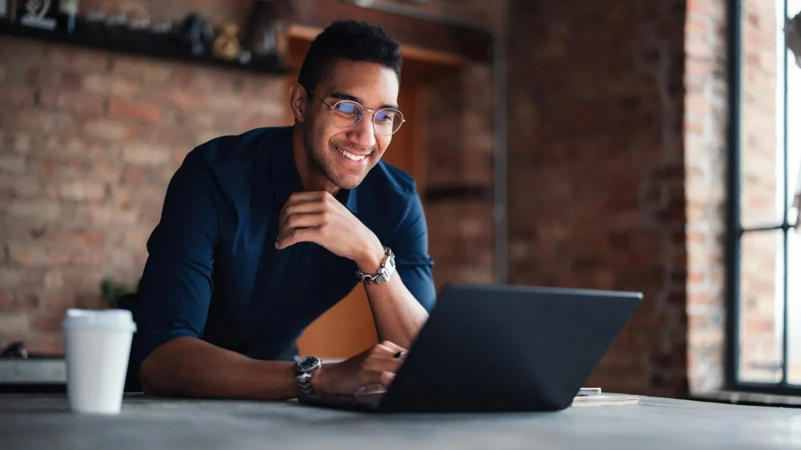 Pitch Perfect: How to Build a Winning Pitch Deck That Gets Funded