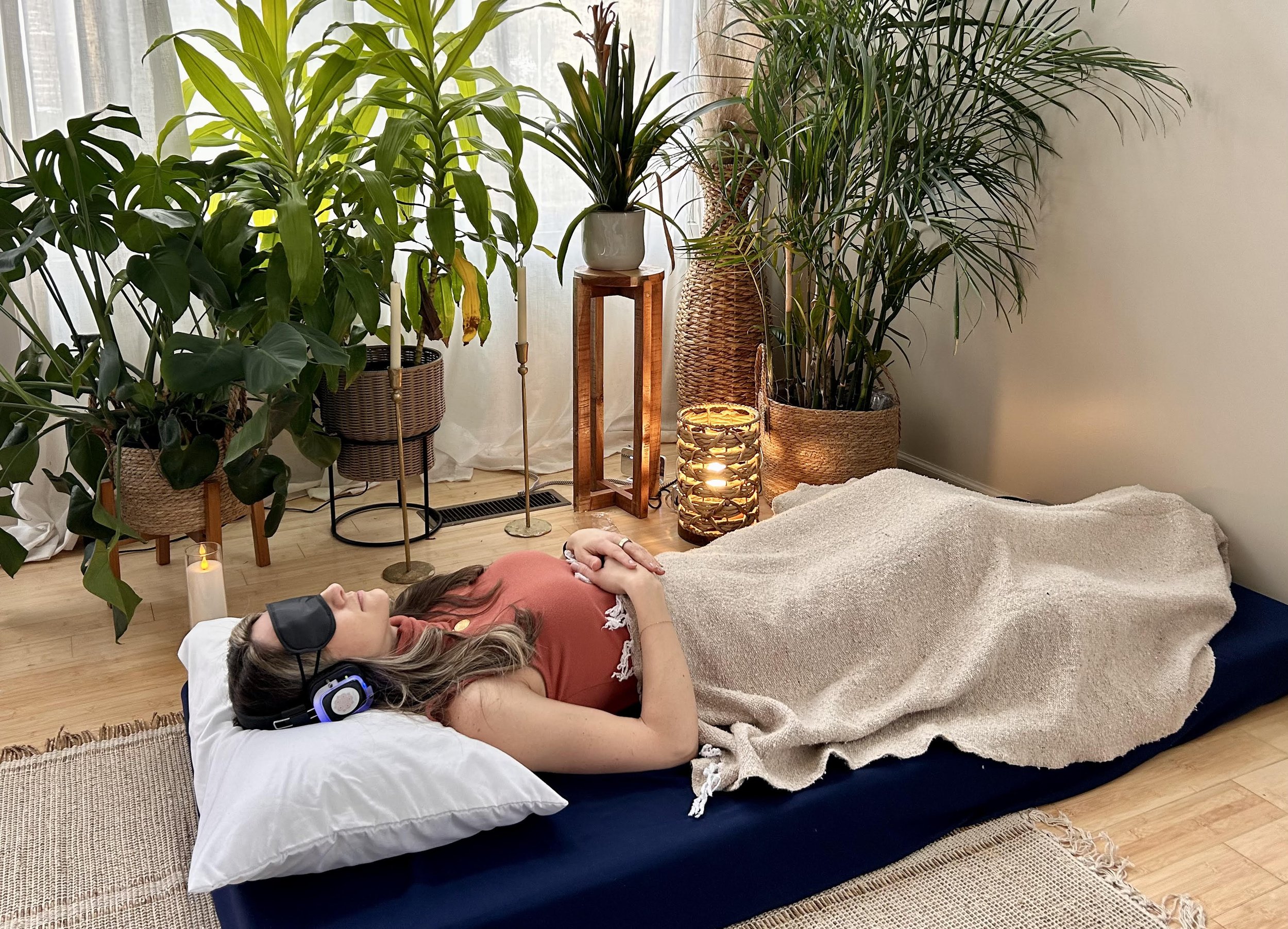 AnooWay Breathwork @ Holos House